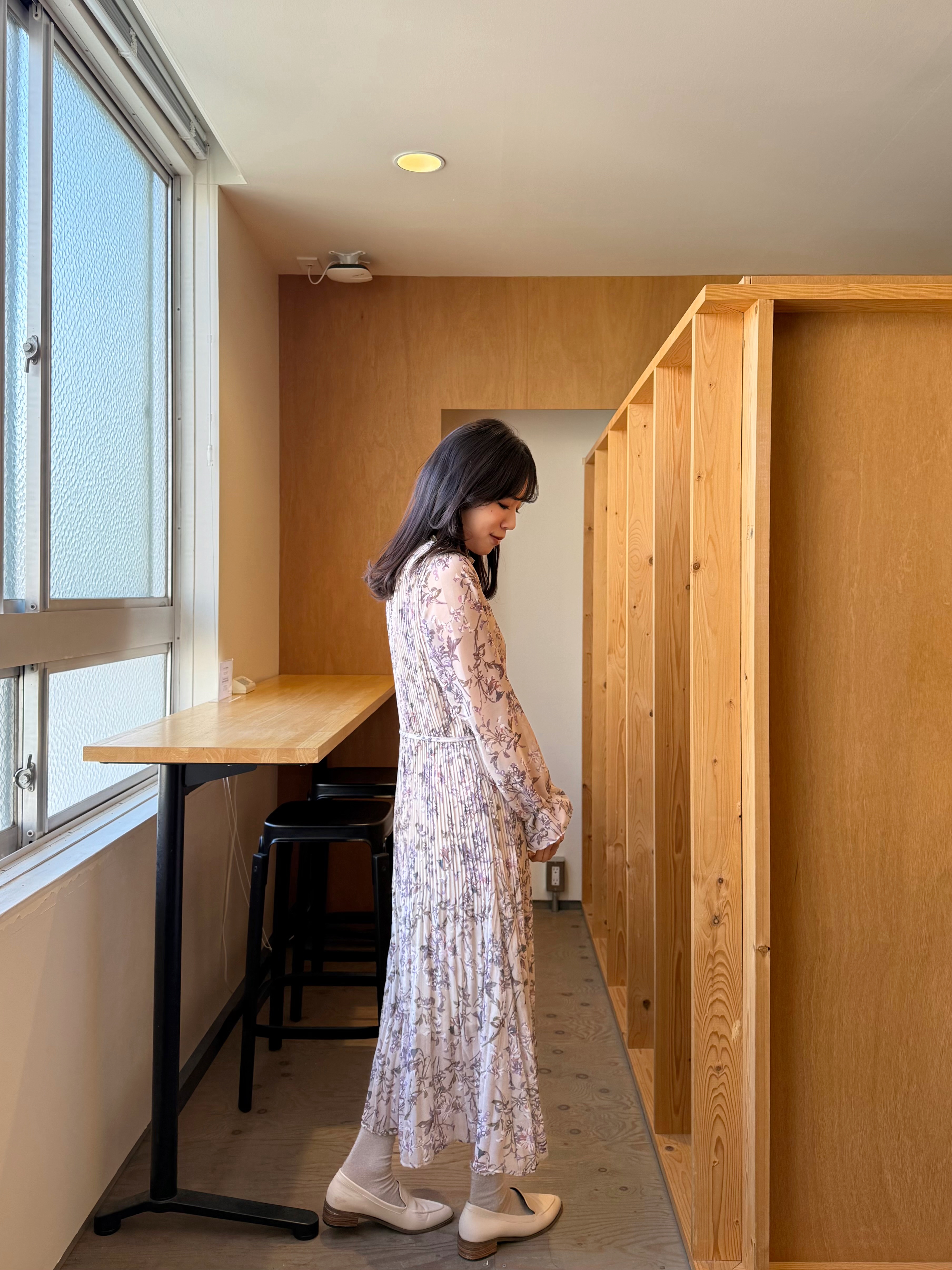 百褶印花雪紡蝴蝶結腰帶連身裙