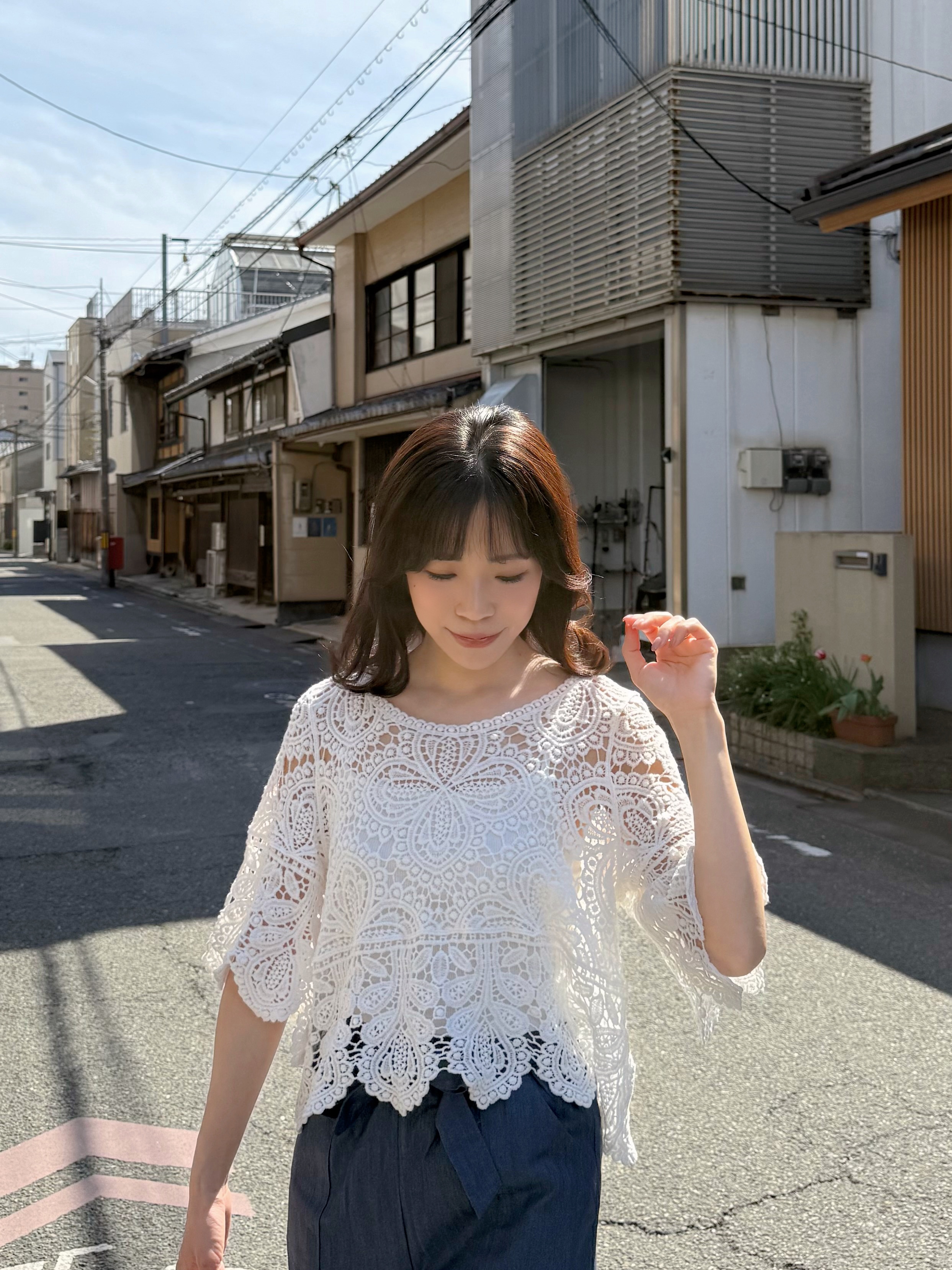 5分傘袖鏤空上衣