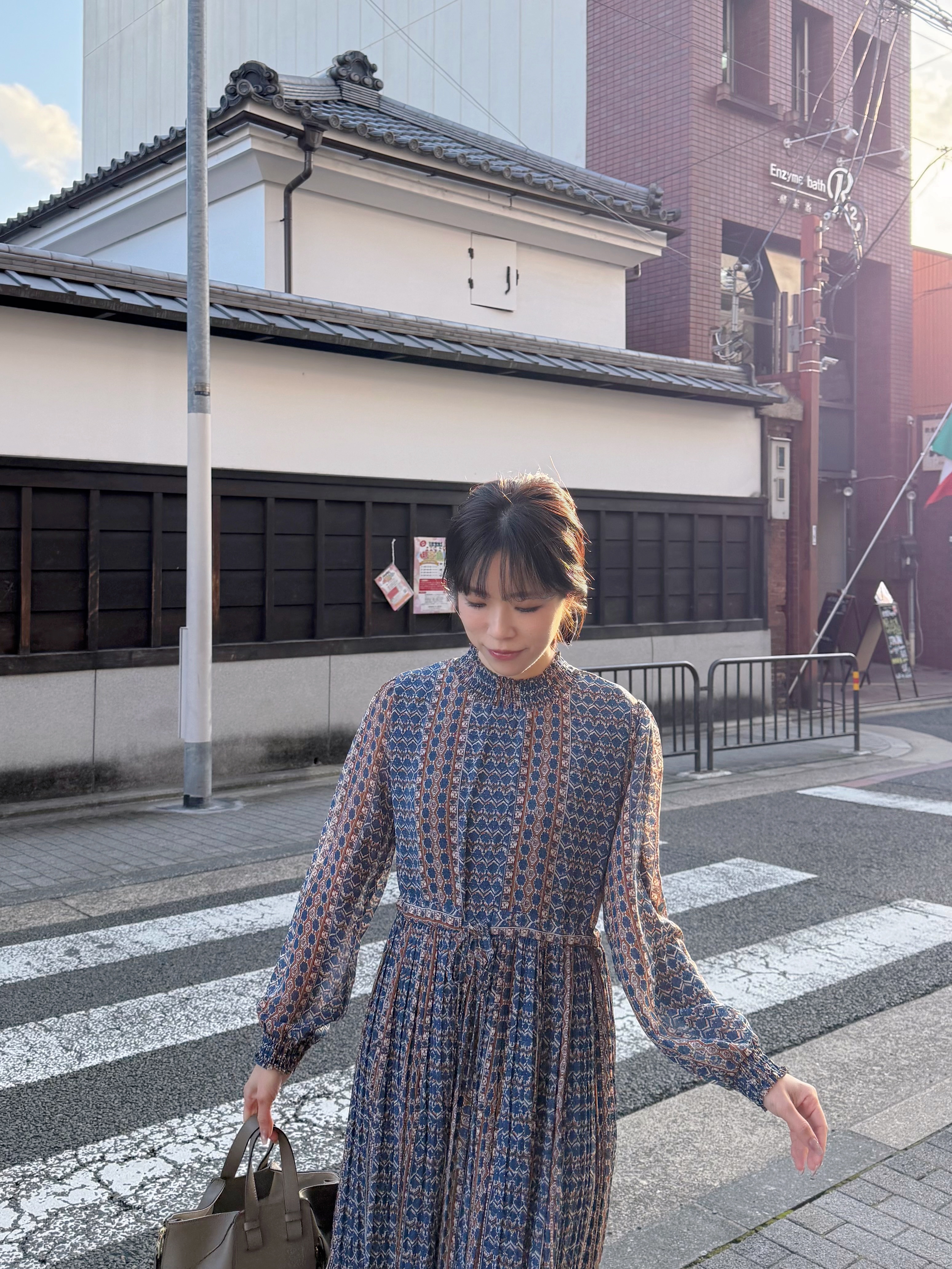 深藍拼色復古印花雪紡連身裙