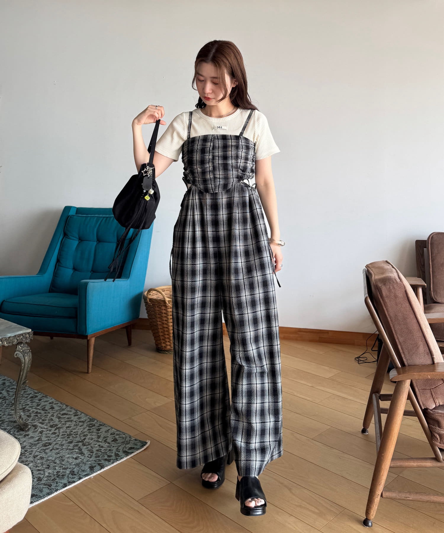 黑白格吊帶連身褲 + 髮圈套裝