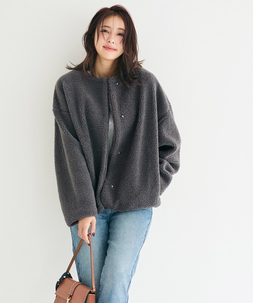 圓領粒粒毛外套