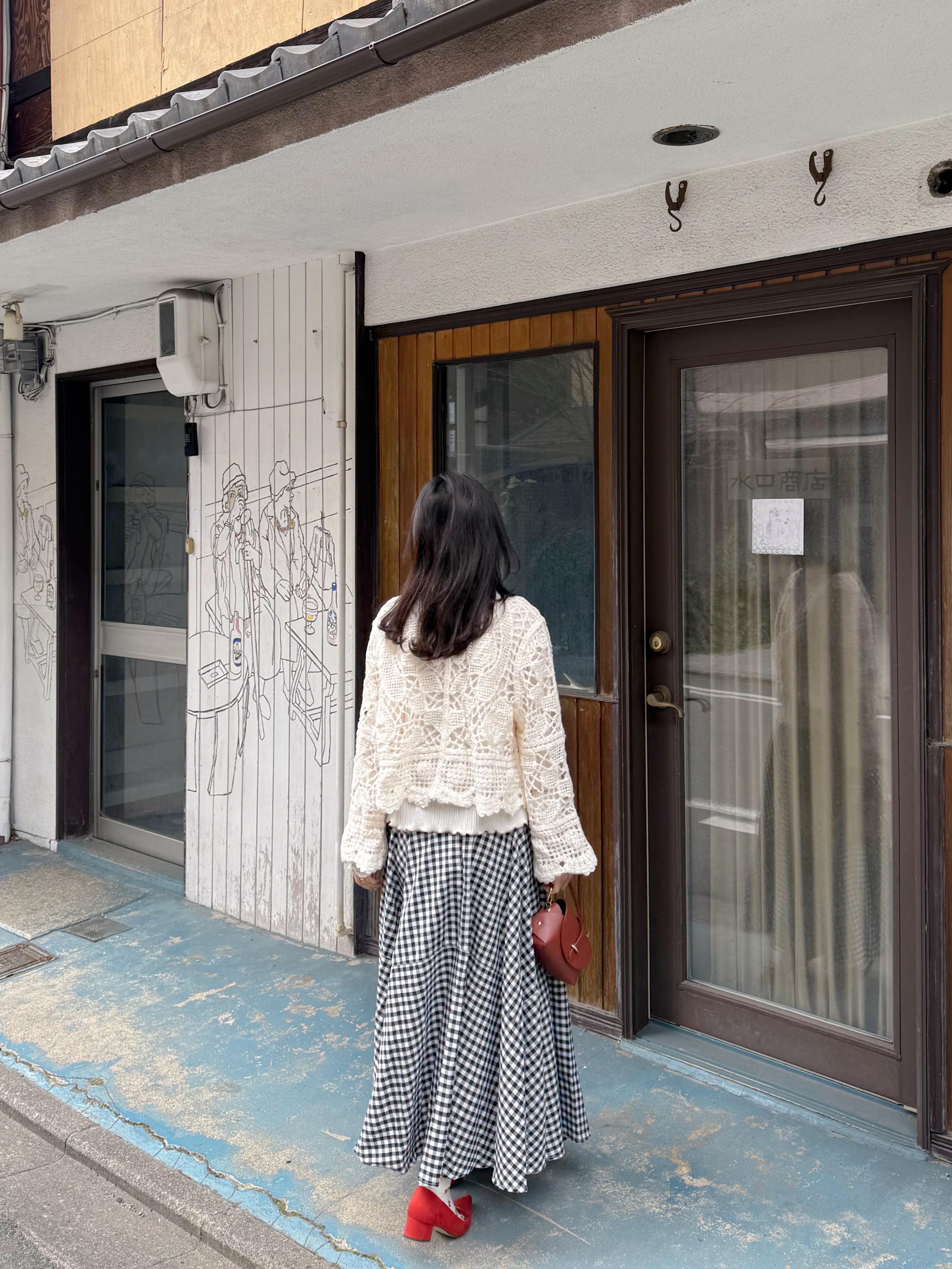 鏤空鈎花傘袖外套上衣