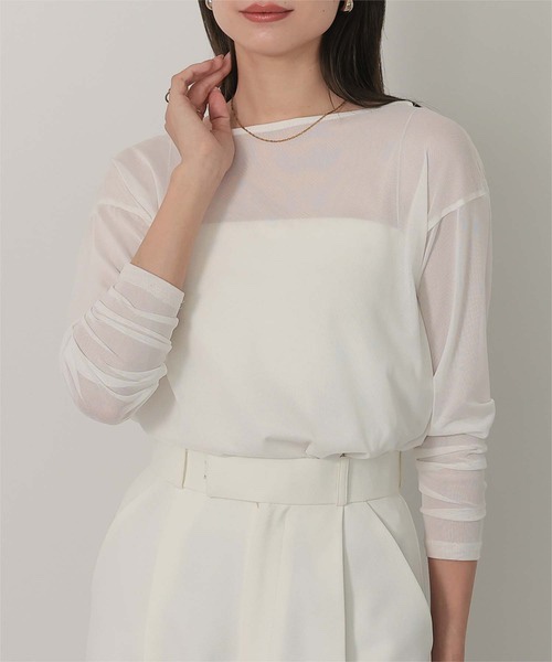 半透款寬領上衣