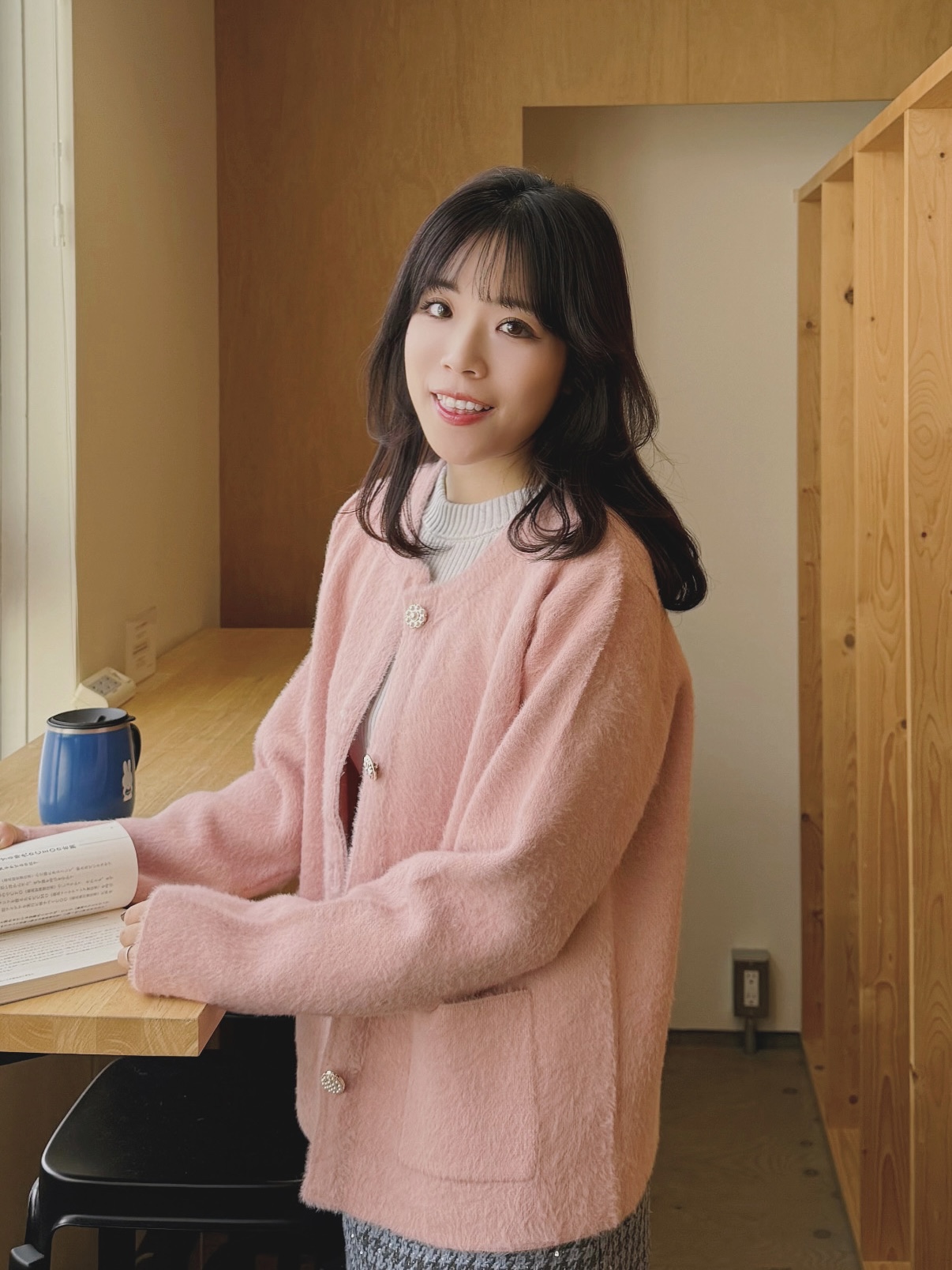 2色•花花鈕扣柔軟毛毛外套