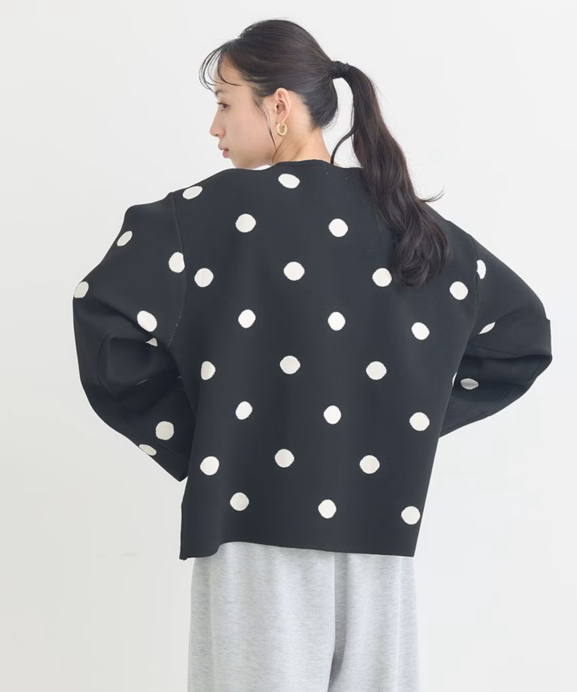 2色•波點防起毛粒針織拉鍊外套