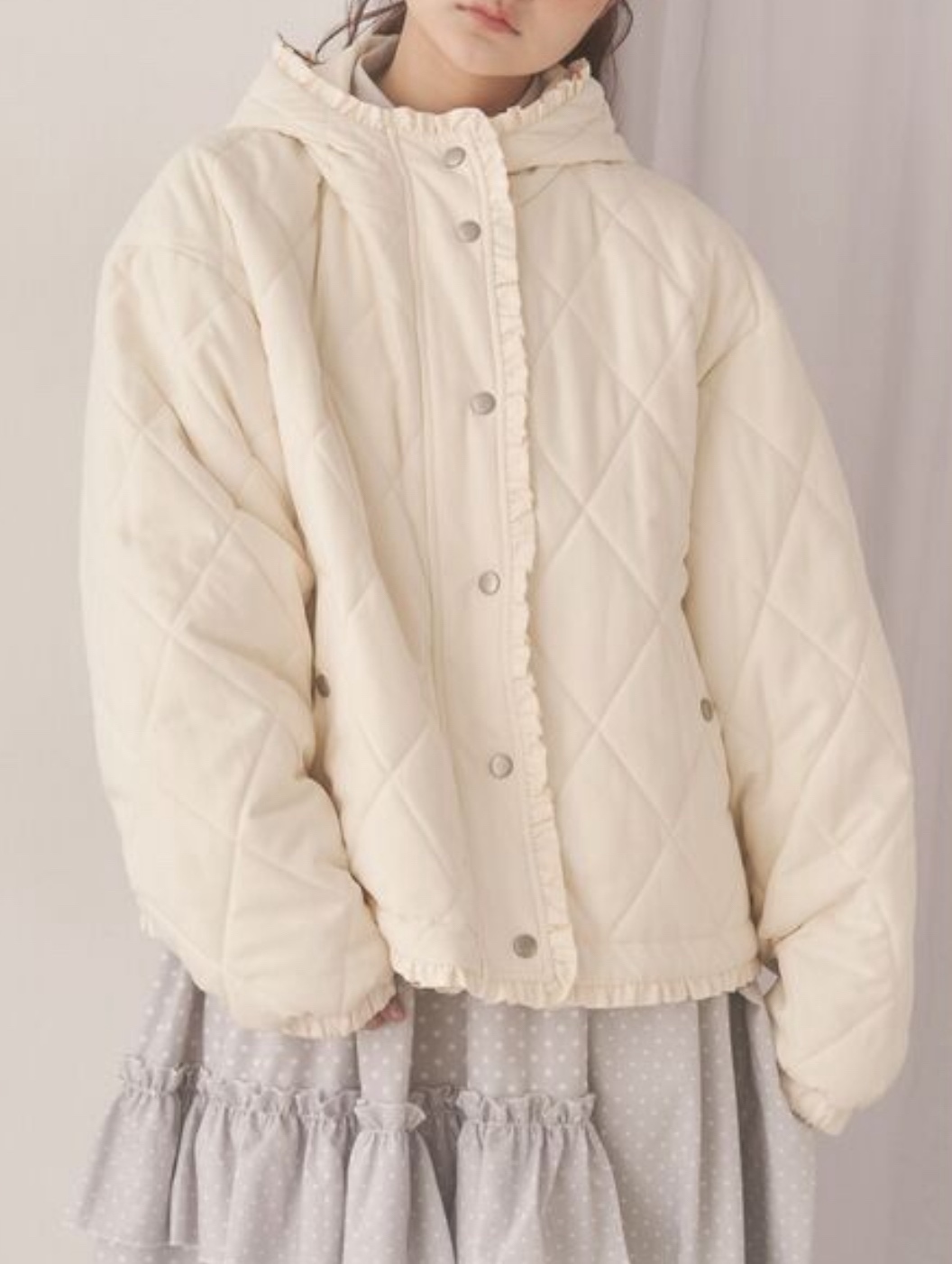 4色•波浪花邊菱格紋壓花外套