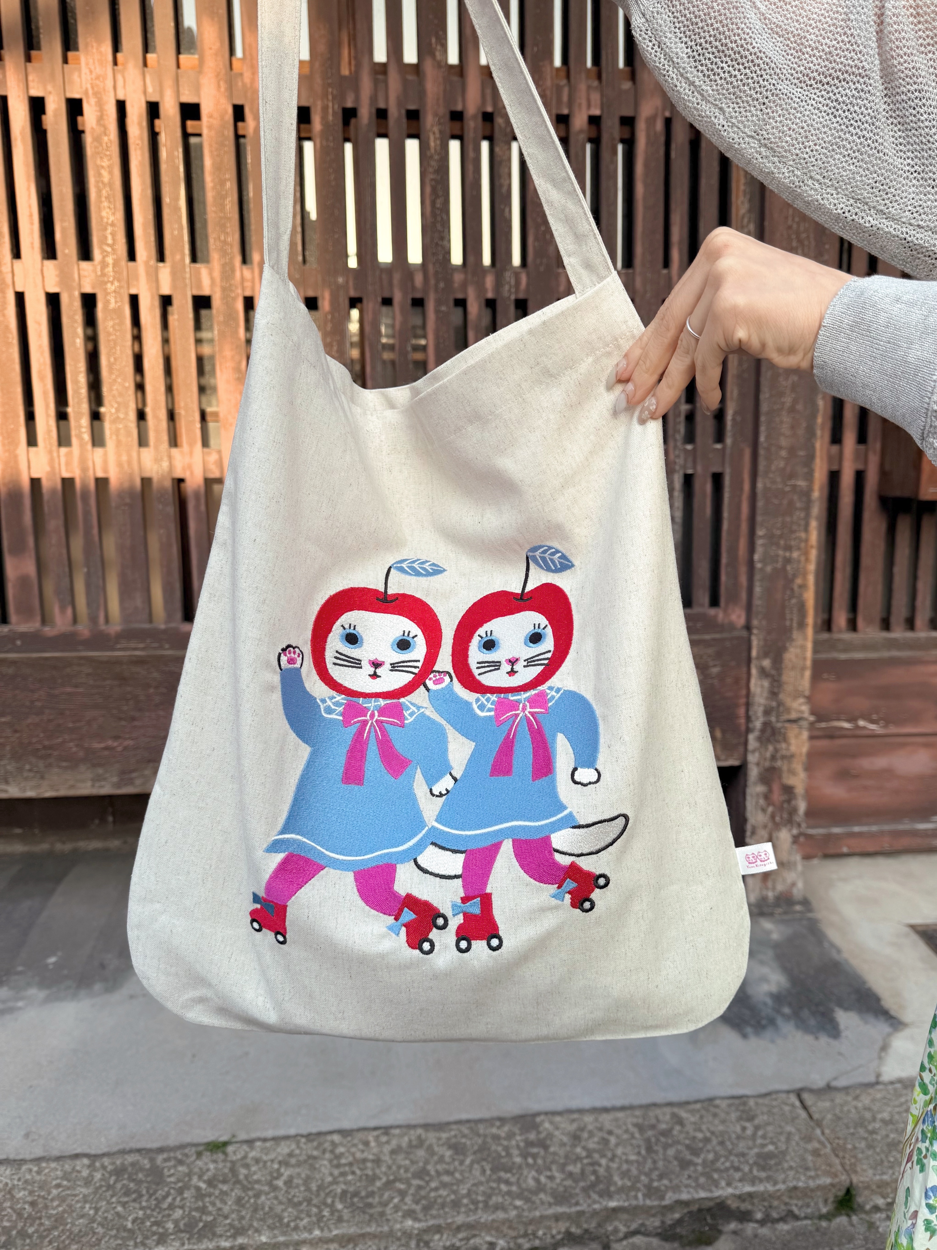 北岸由美貓貓刺繡插畫布袋