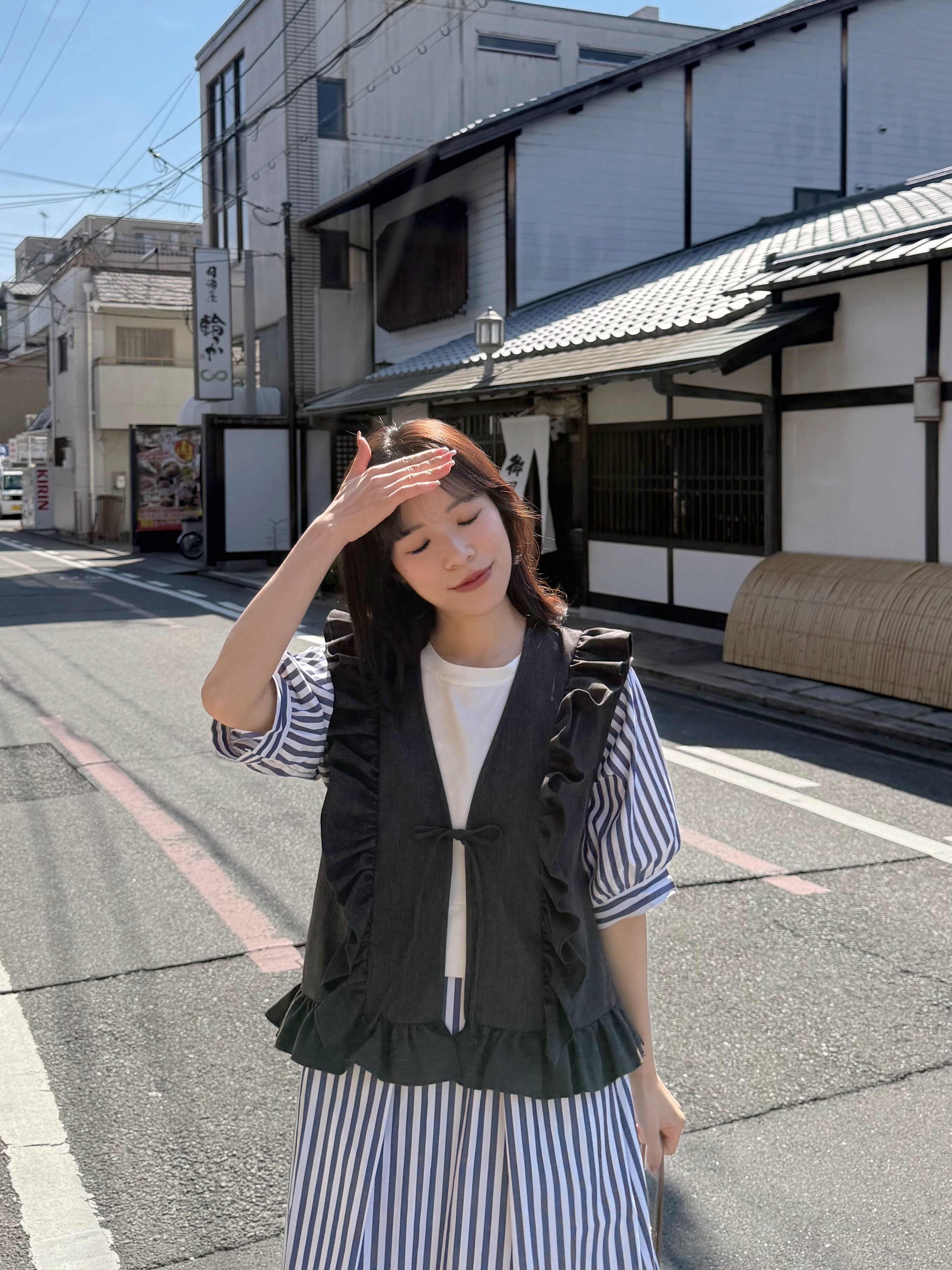 2色•波浪邊蝴蝶結背心