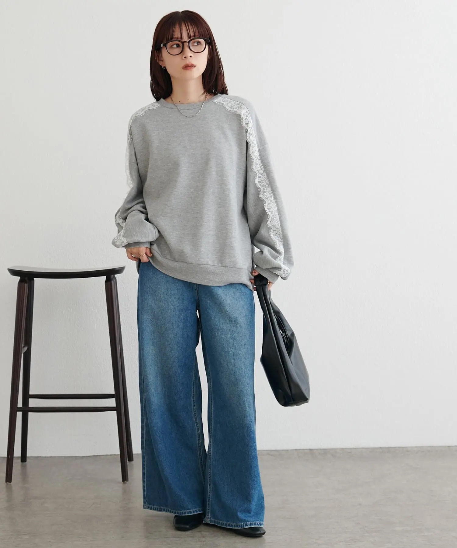 3色•Size M•蕾絲拼接圓領衛衣