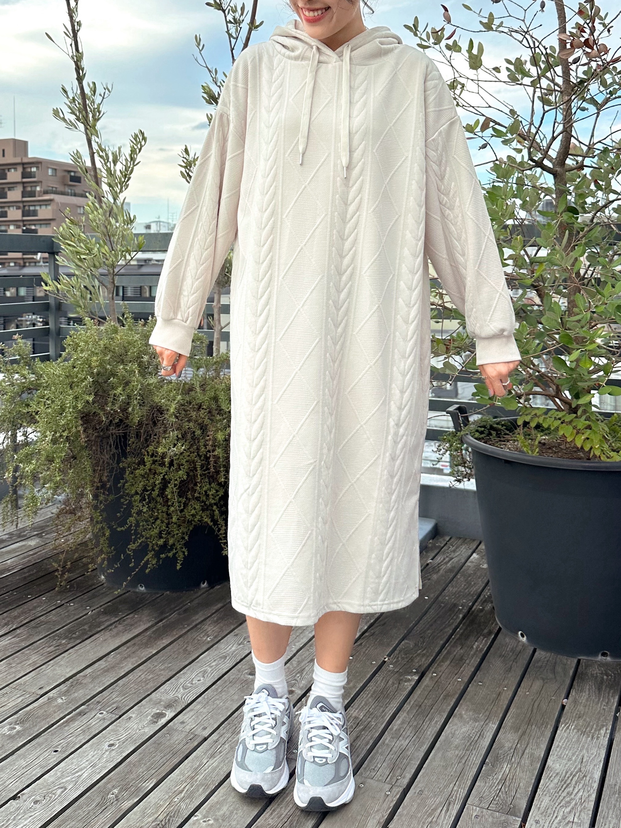 4色•連帽壓花衛衣連身裙