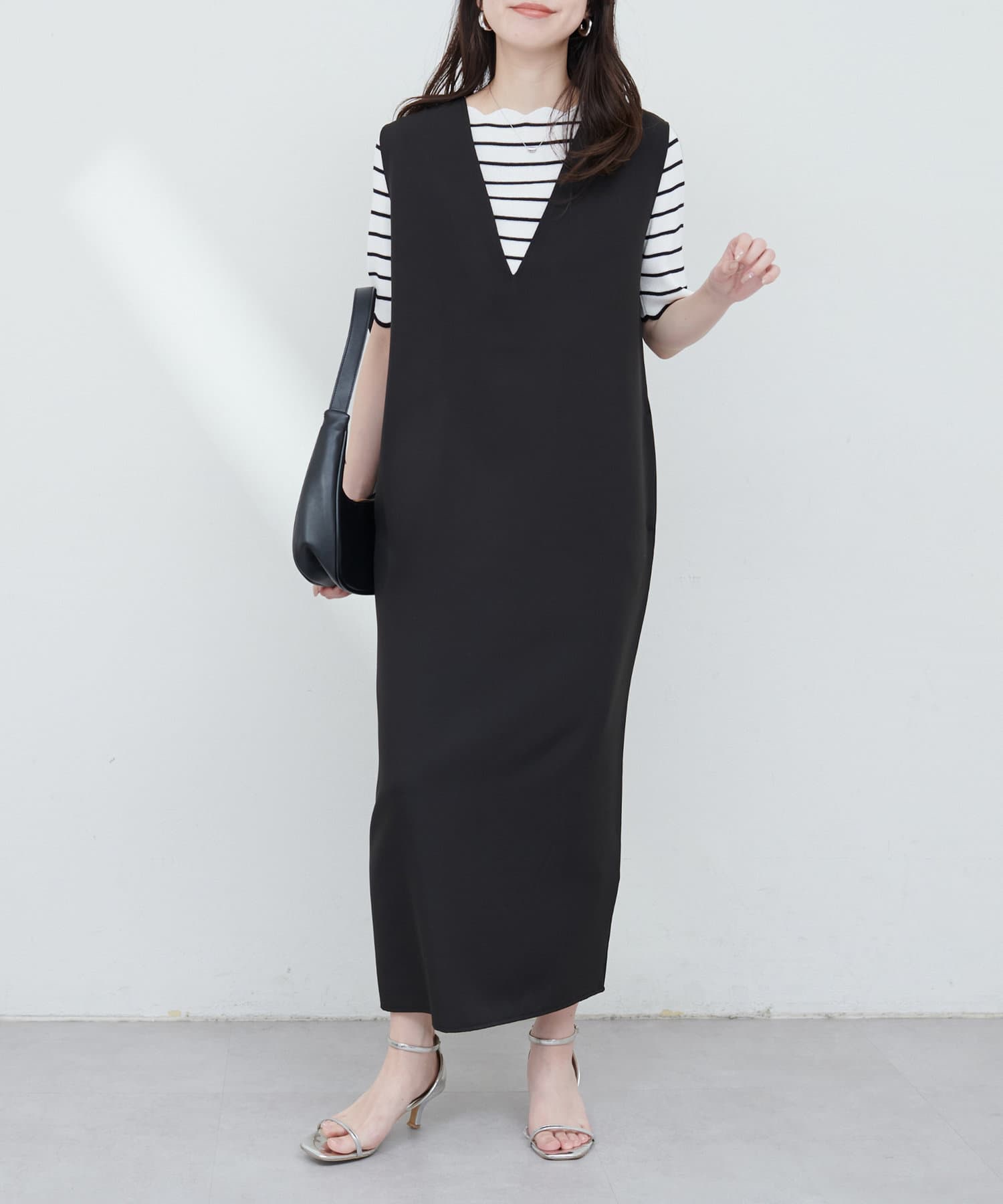 V領有袋雪紡背心連身裙