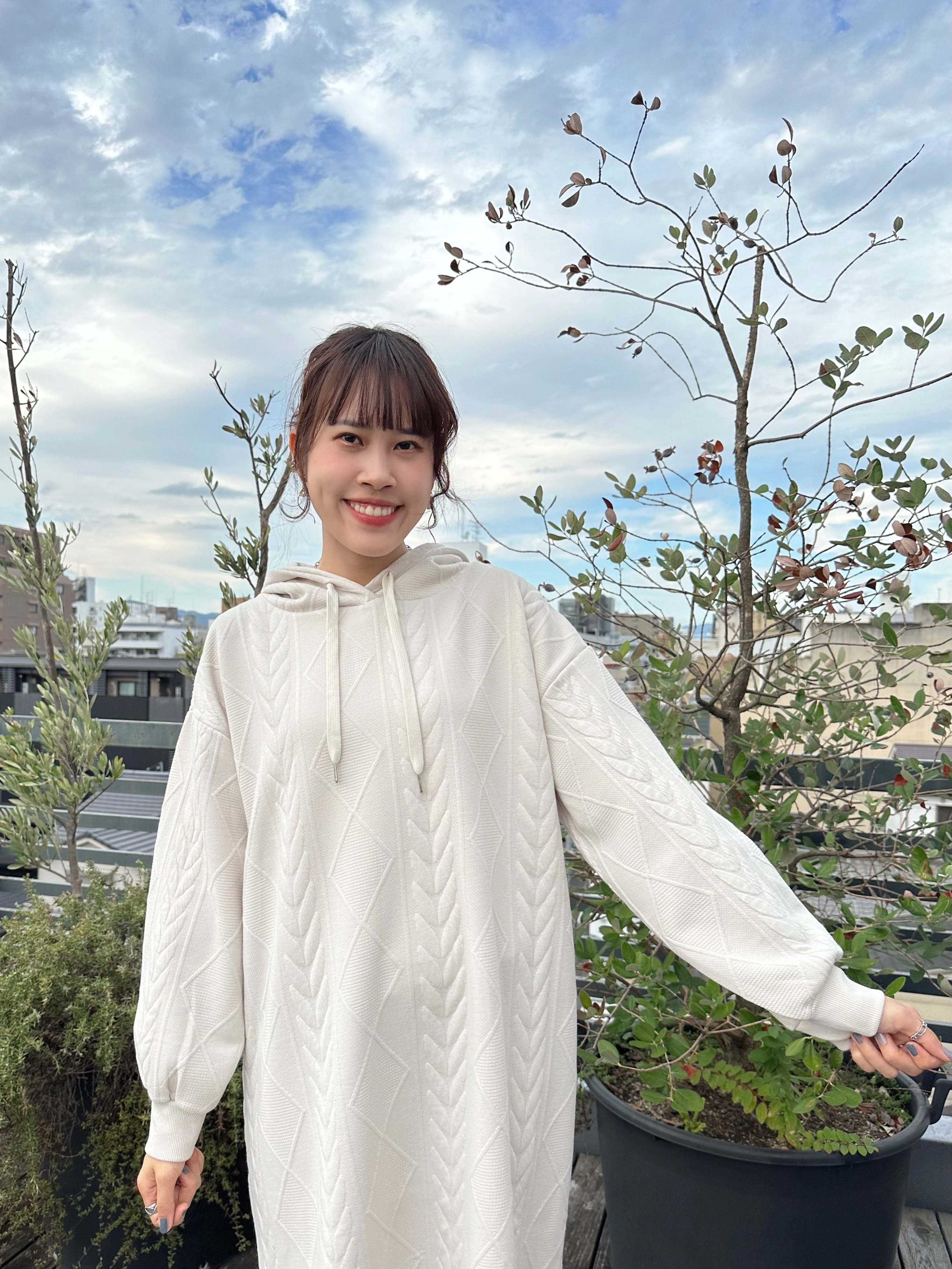 連帽壓花衛衣連身裙