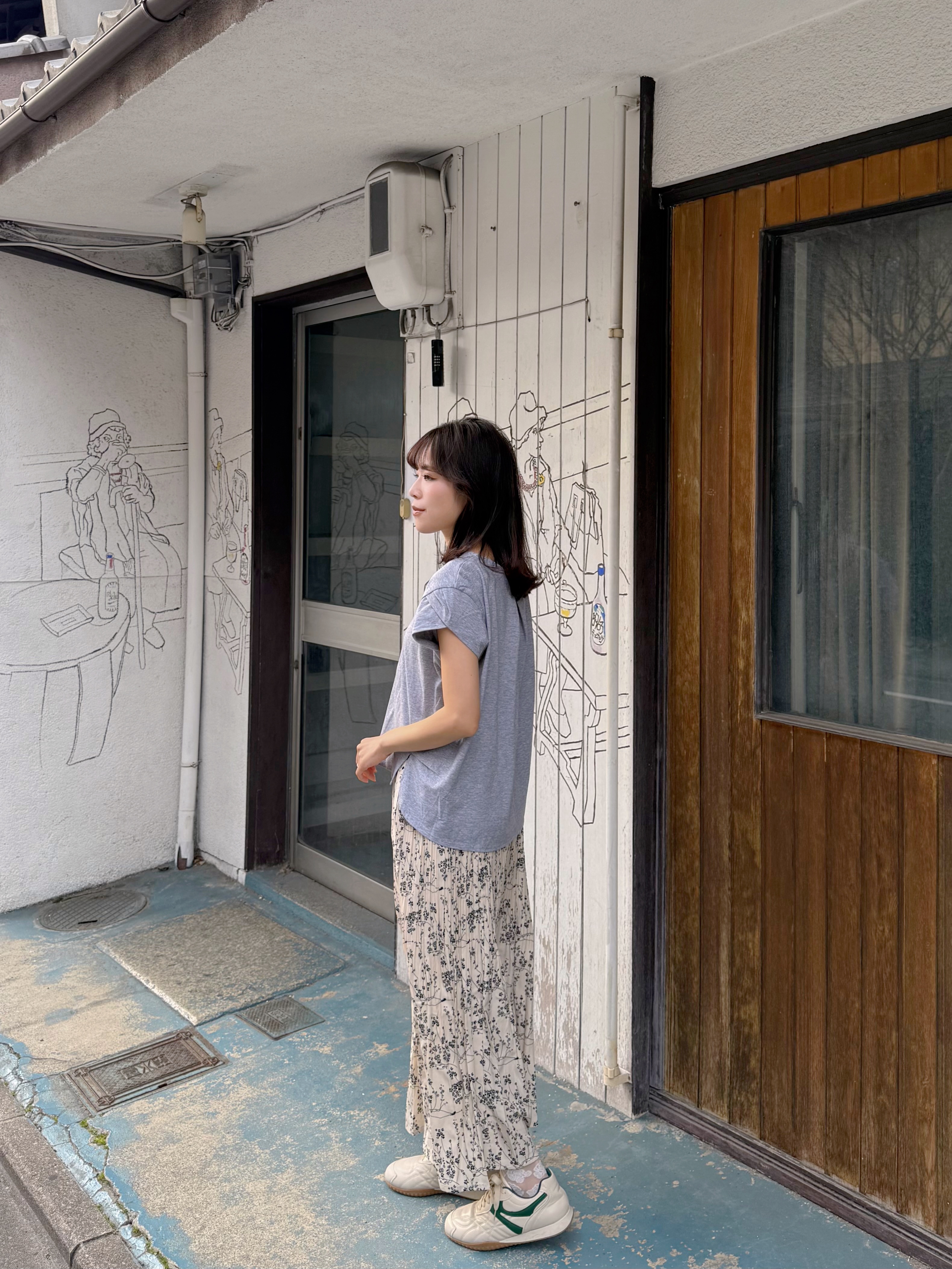 基礎款淨色花瓣手袖綿上衣