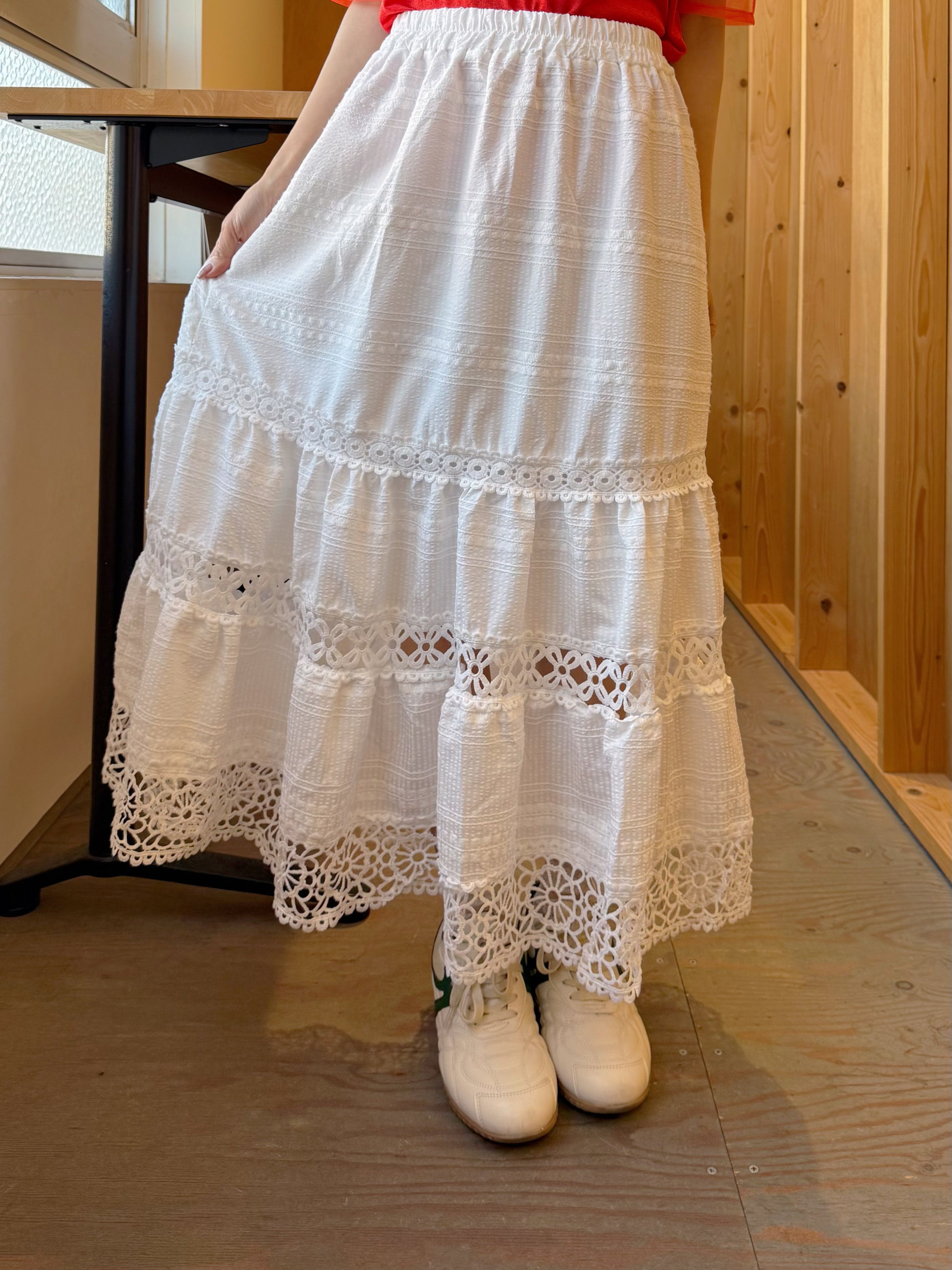 2色•蕾絲拼接雪紡半身裙