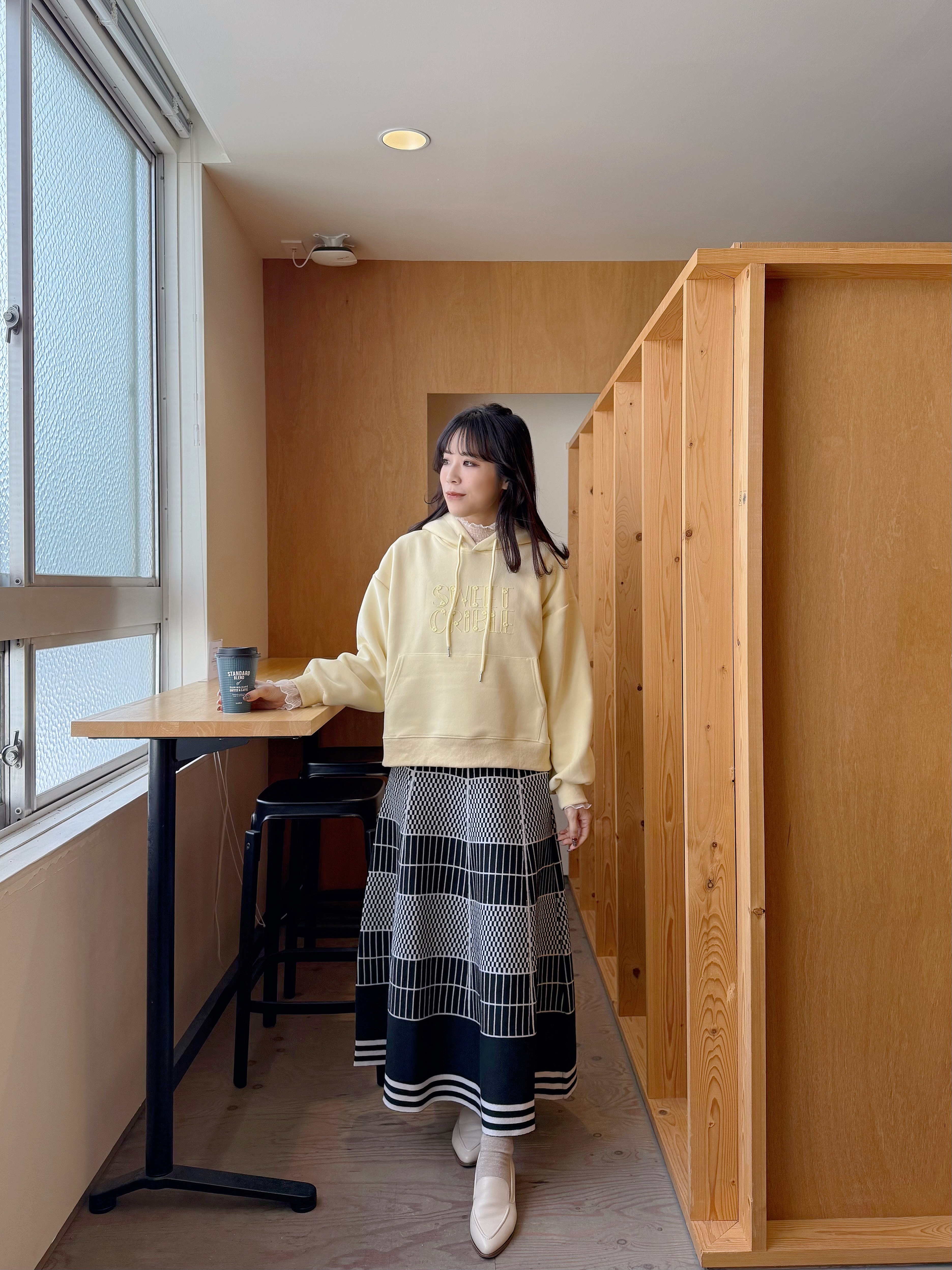 字母刺繡無加厚連帽衛衣