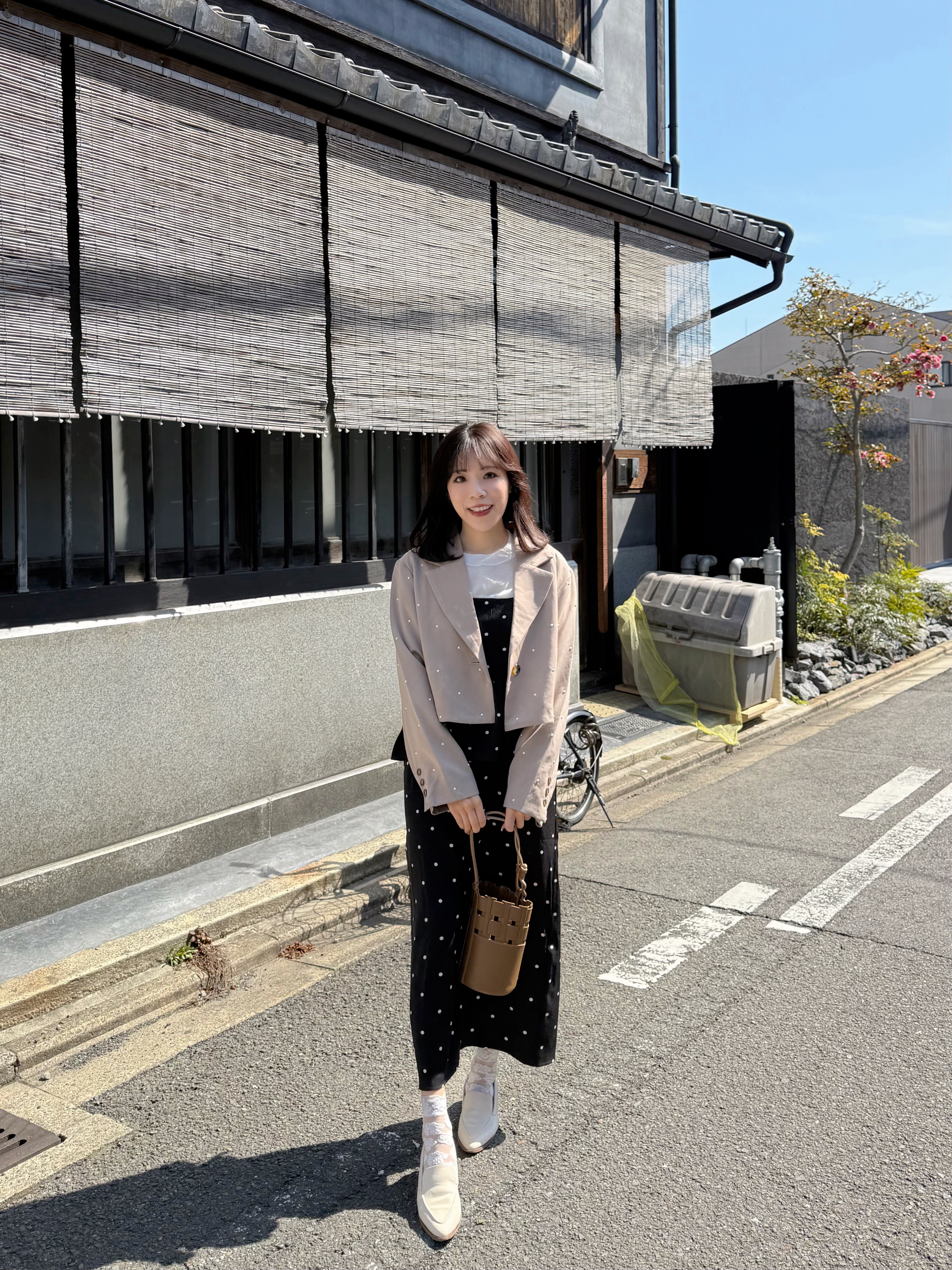 2色•珍珠點點短款西裝外套