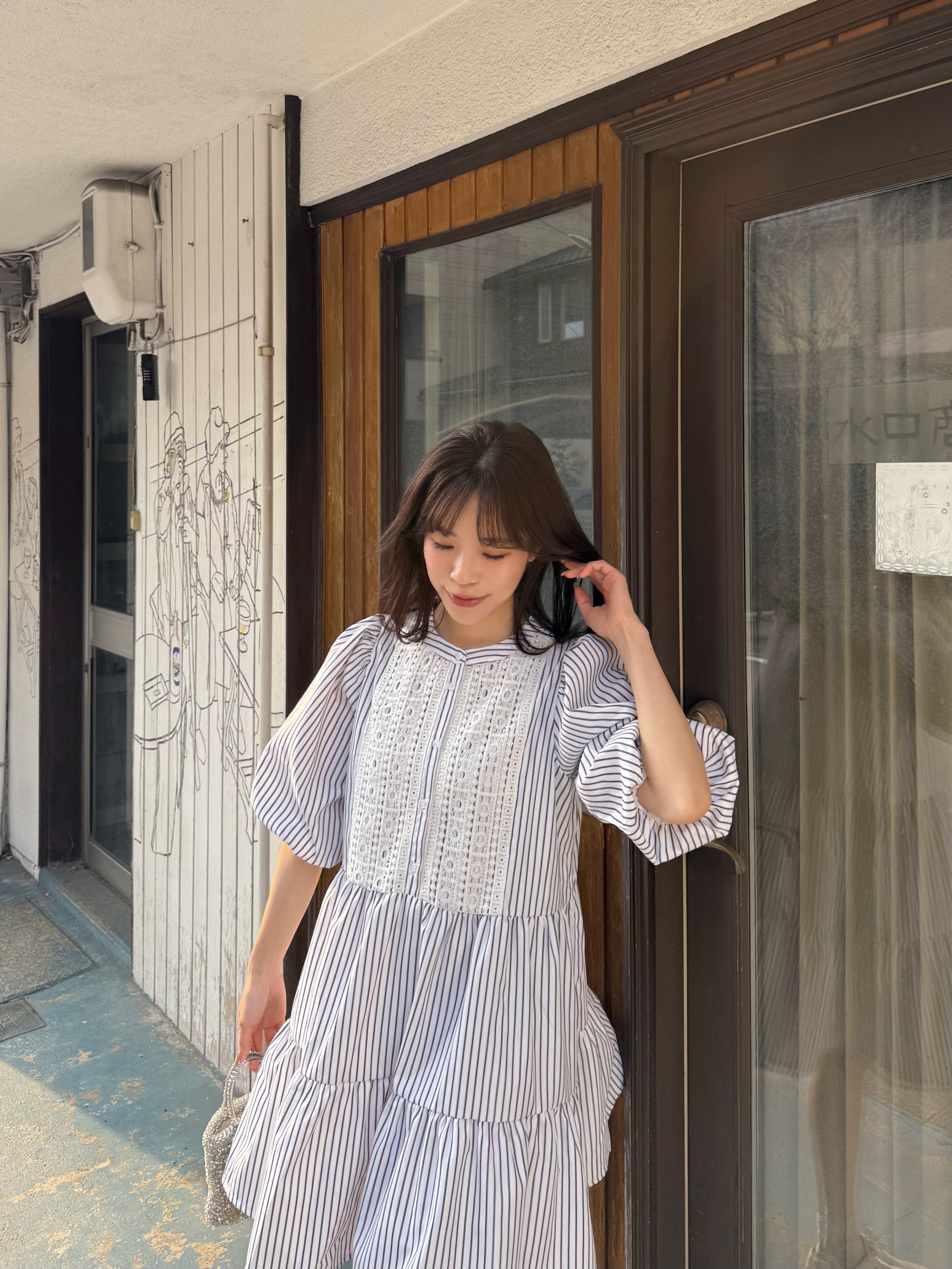 刺繡直條紋泡泡袖雪紡連身裙