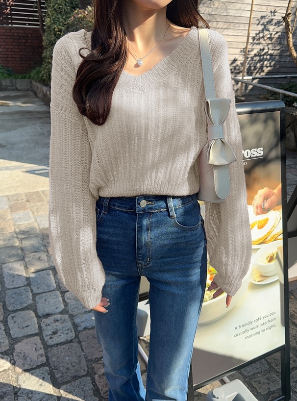 5色•V領鏤空糖果色上衣