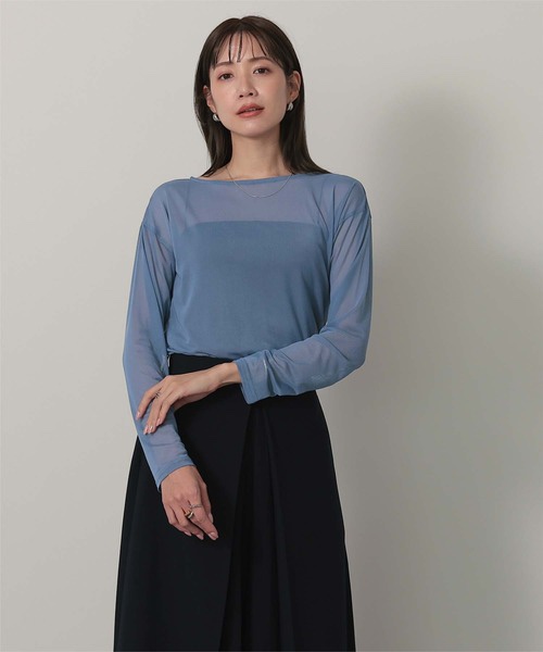 半透款寬領上衣