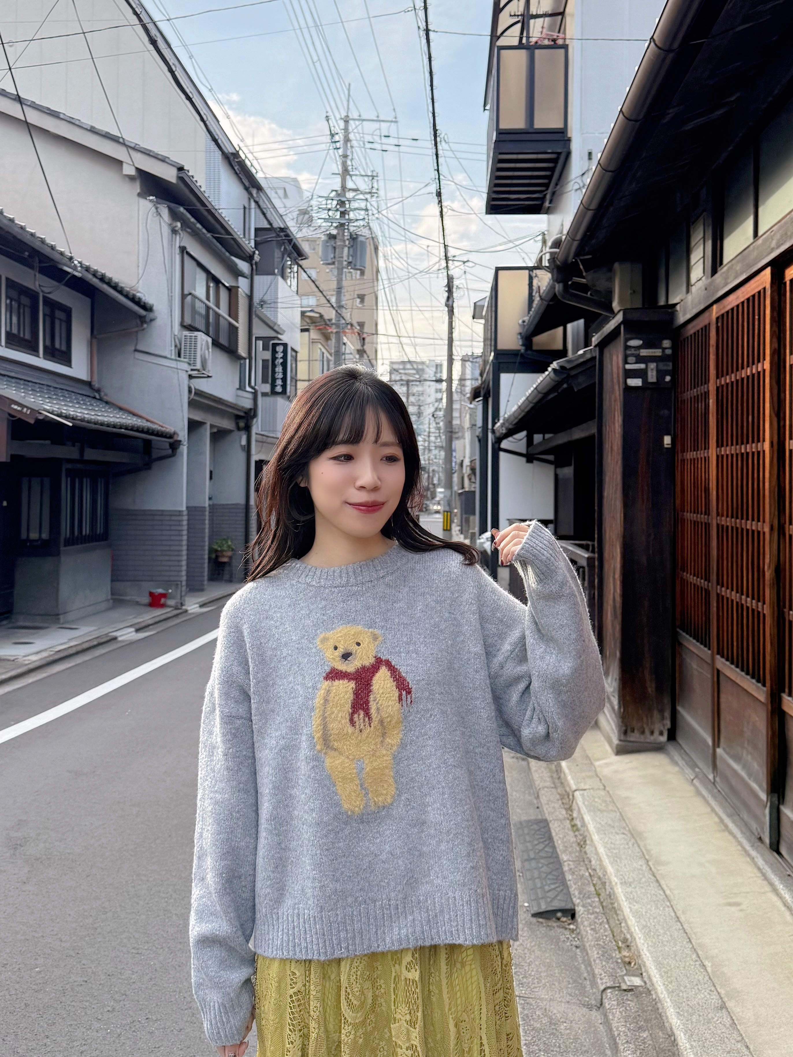 2色•頸巾熊仔冷衫