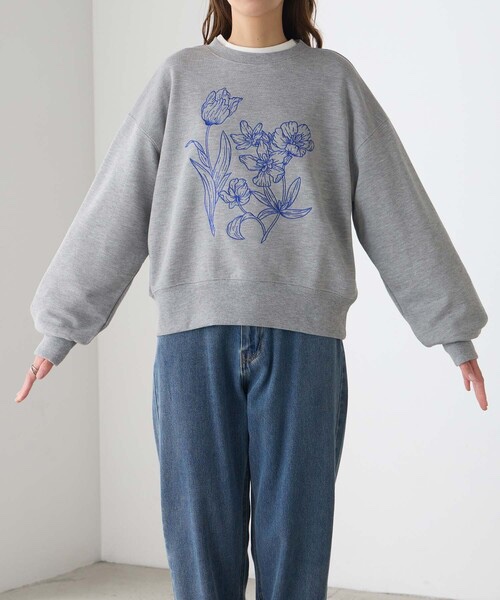 5色•花卉刺繡圓領衛衣