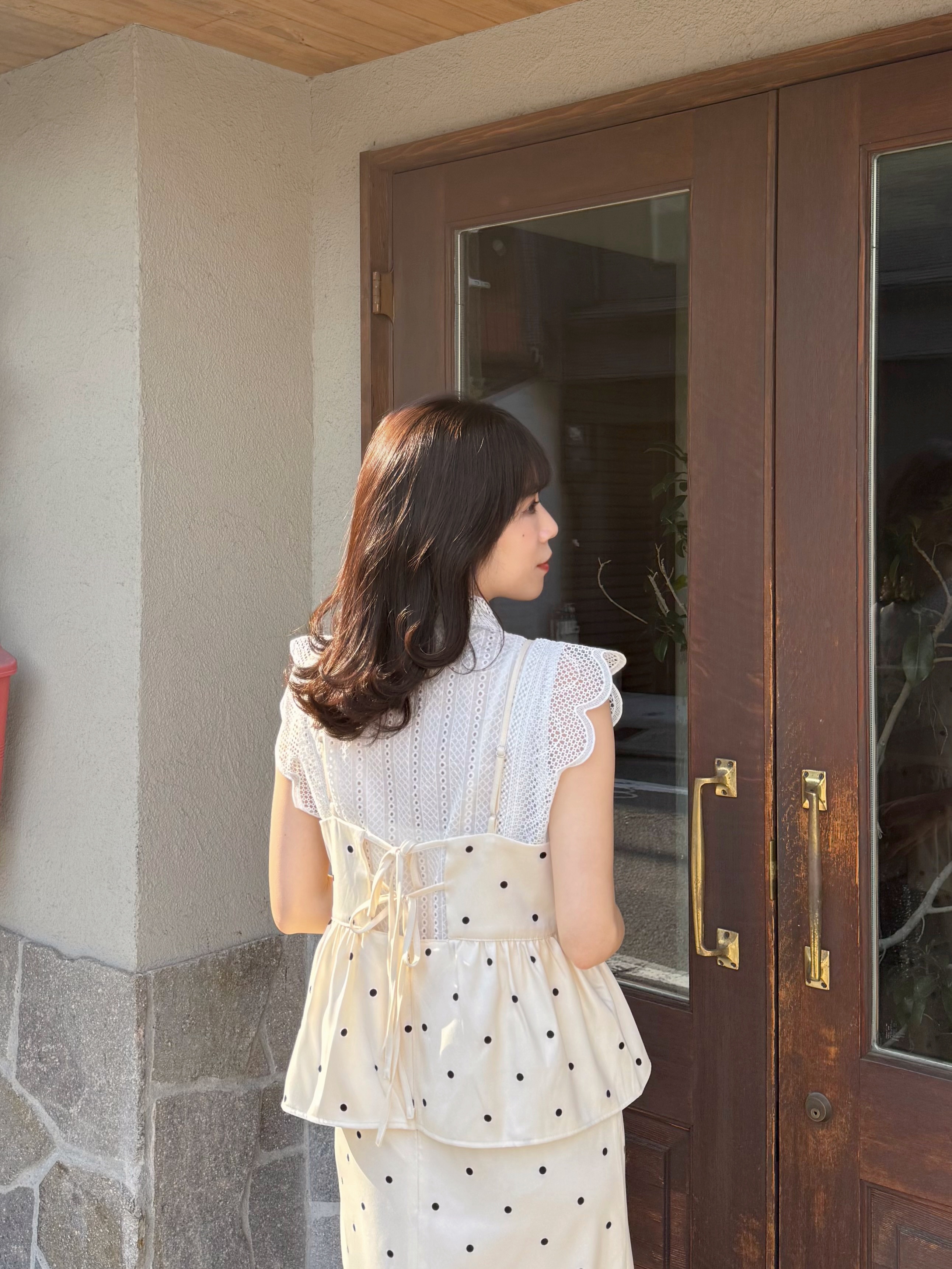 刺繡蕾絲恤衫背心