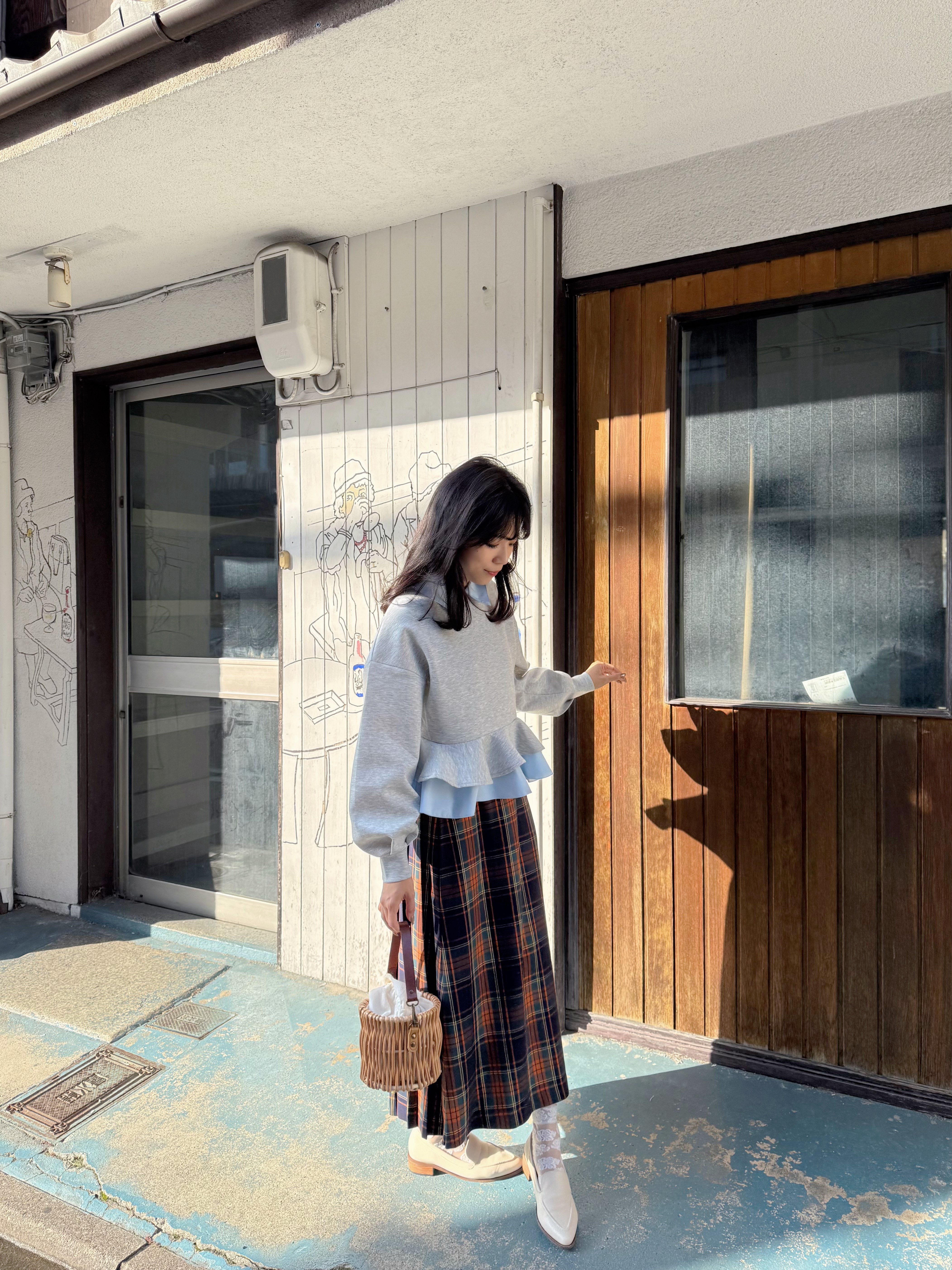 3色•恤衫領拼傘尾無加厚衞衣