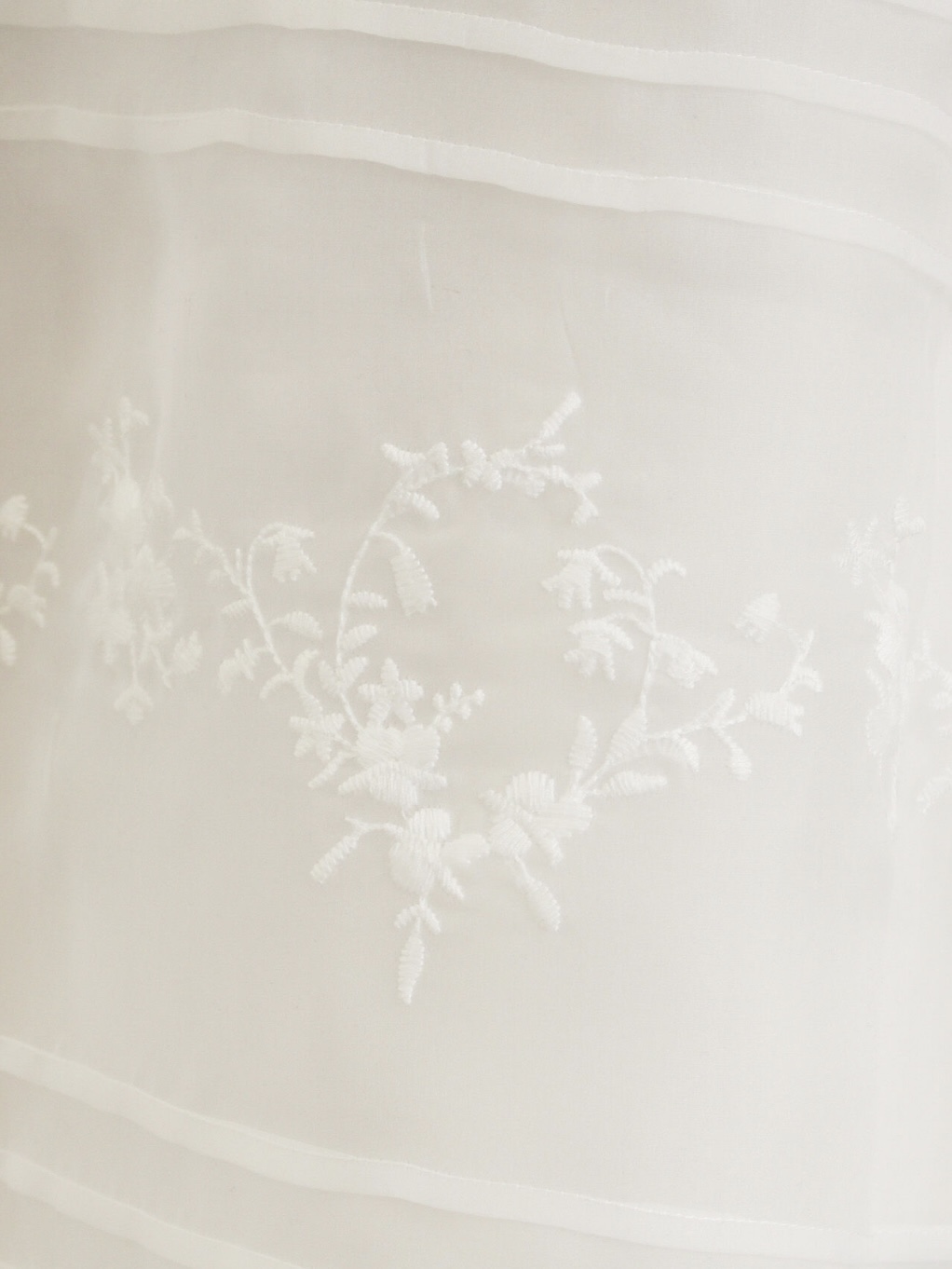 紗網蕾絲刺繡波浪擺長款半身裙