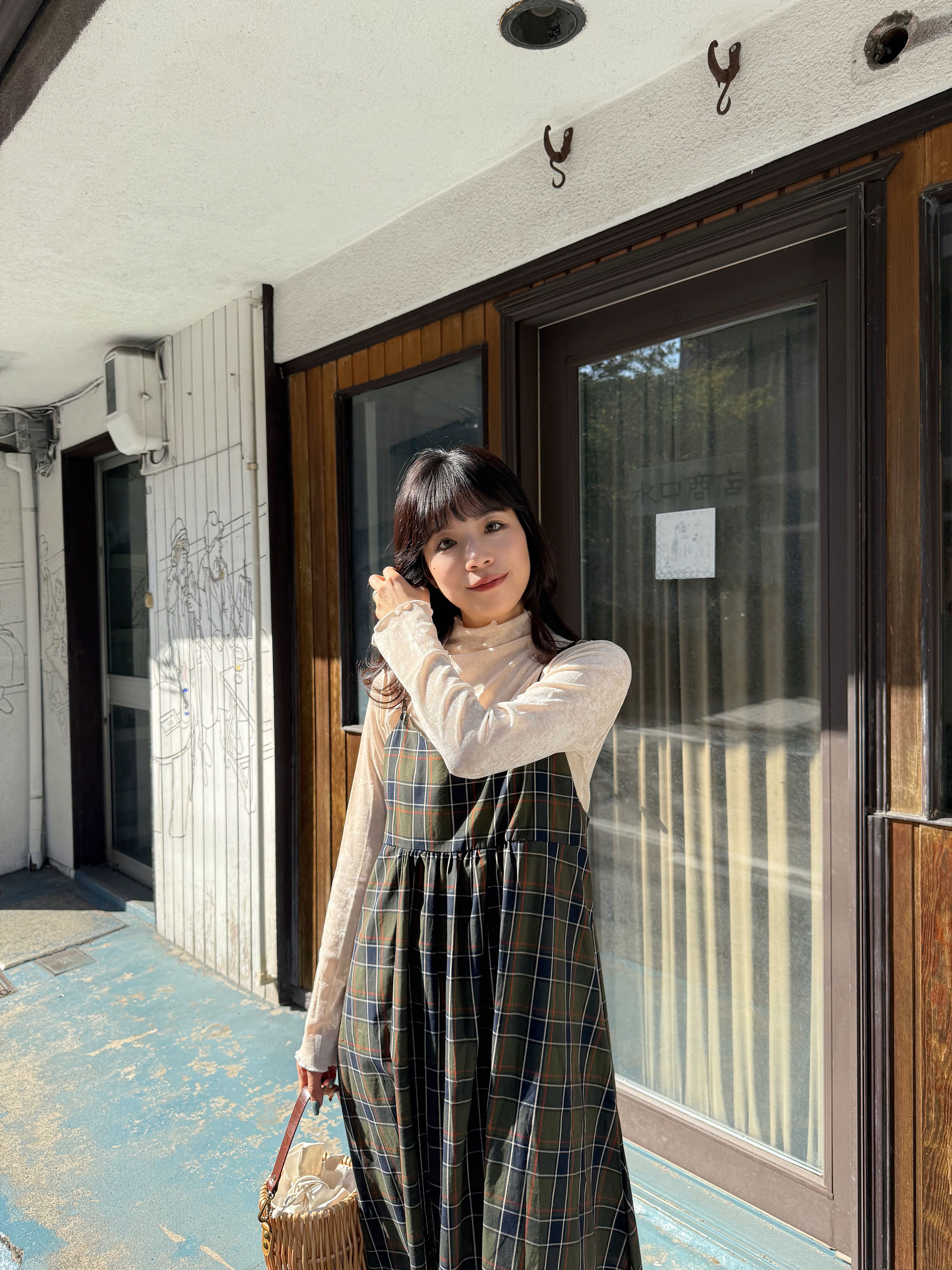 絲絨透感薄長袖上衣