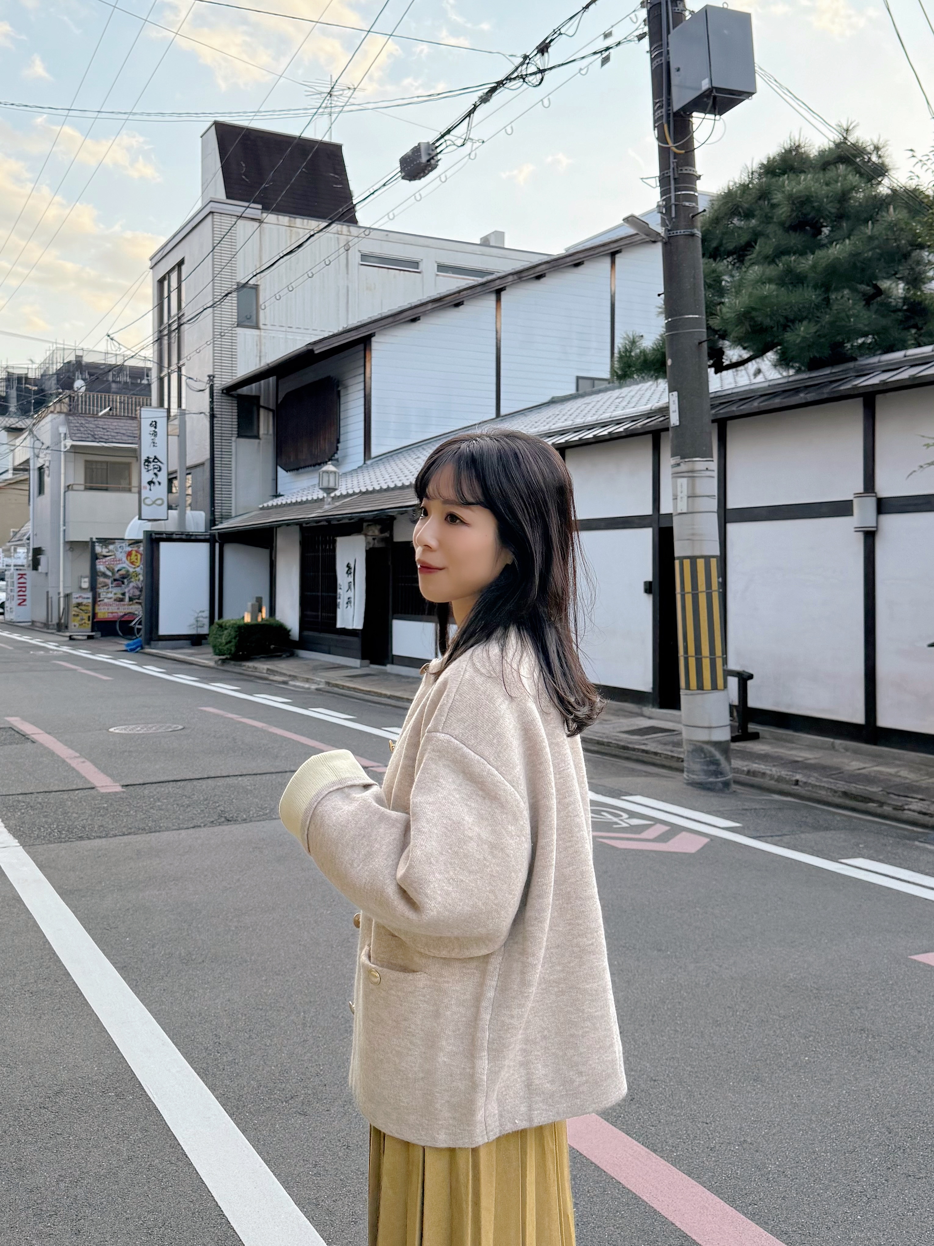 4色•拼色金扣中長款針織外套