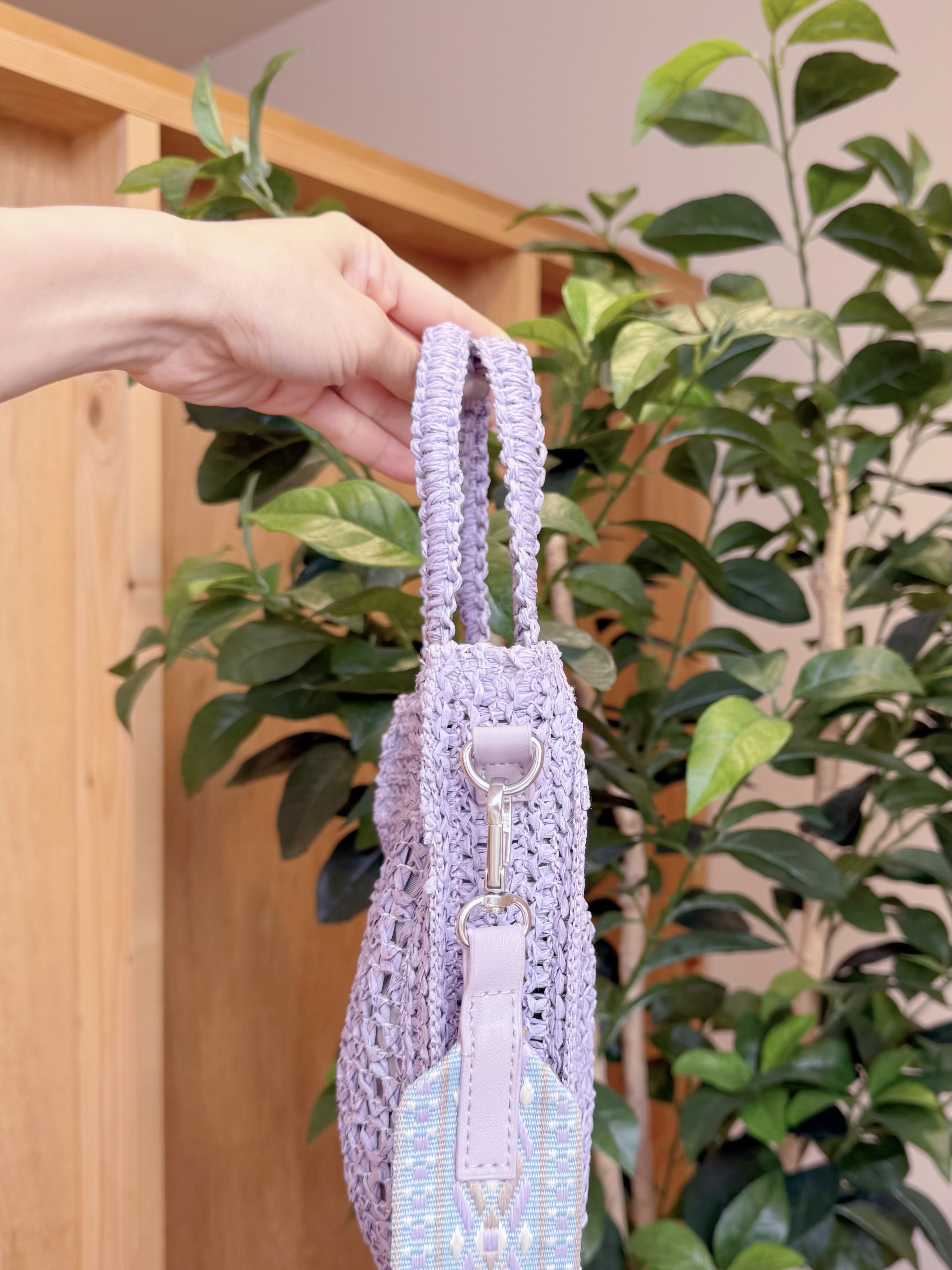 藤編刺繡斜帶小袋