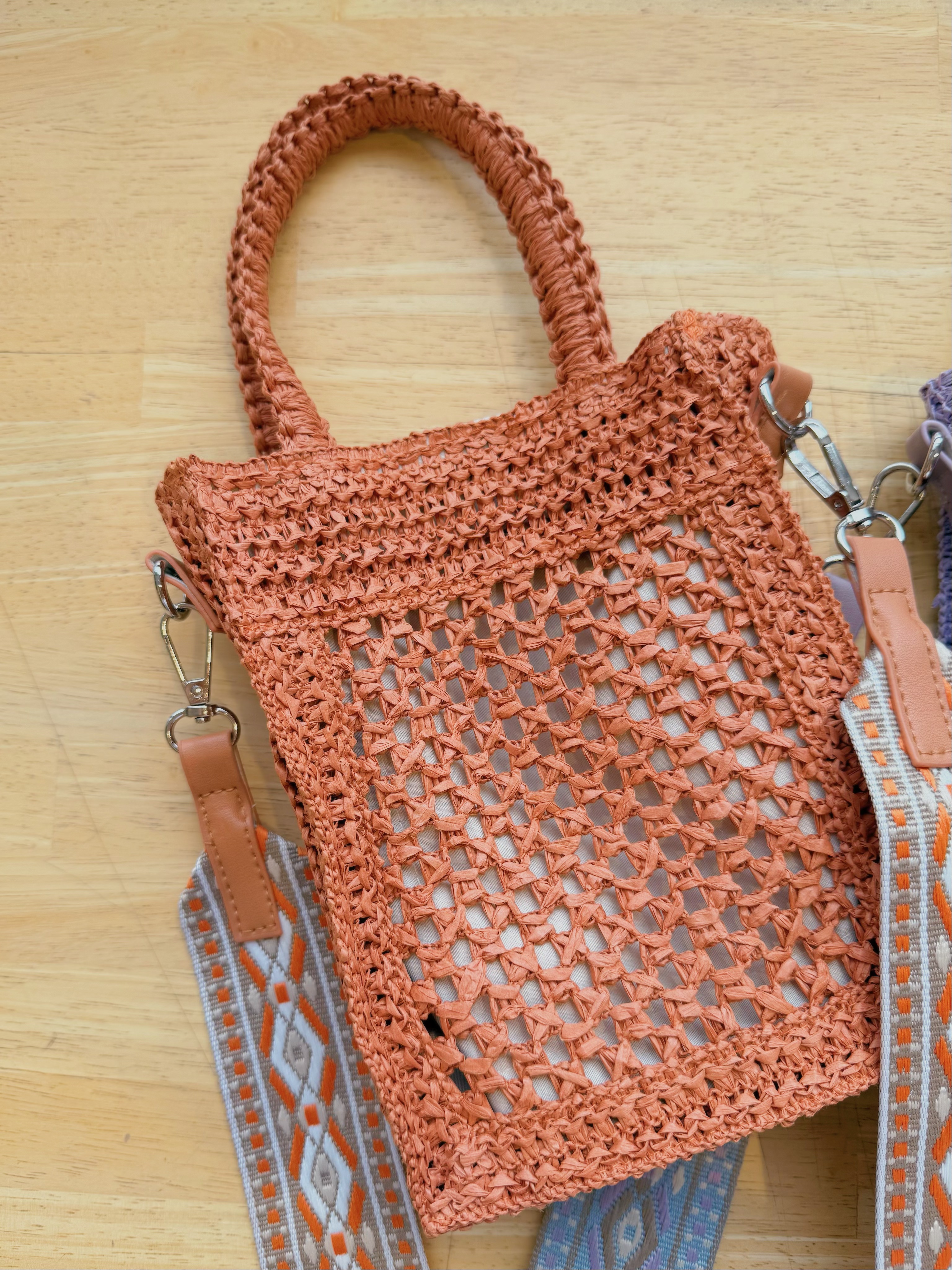 藤編刺繡斜帶小袋