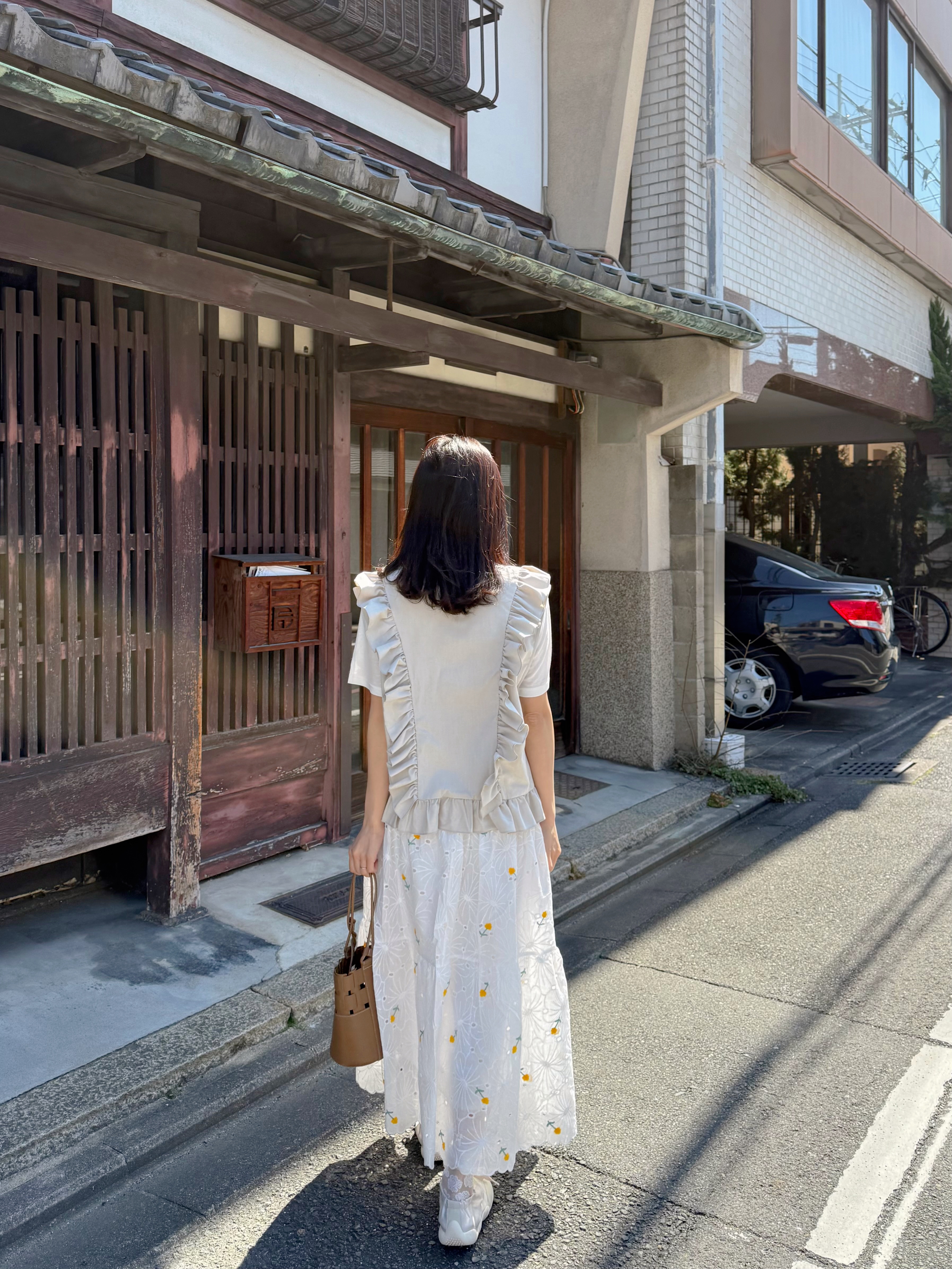 2色•波浪邊蝴蝶結背心