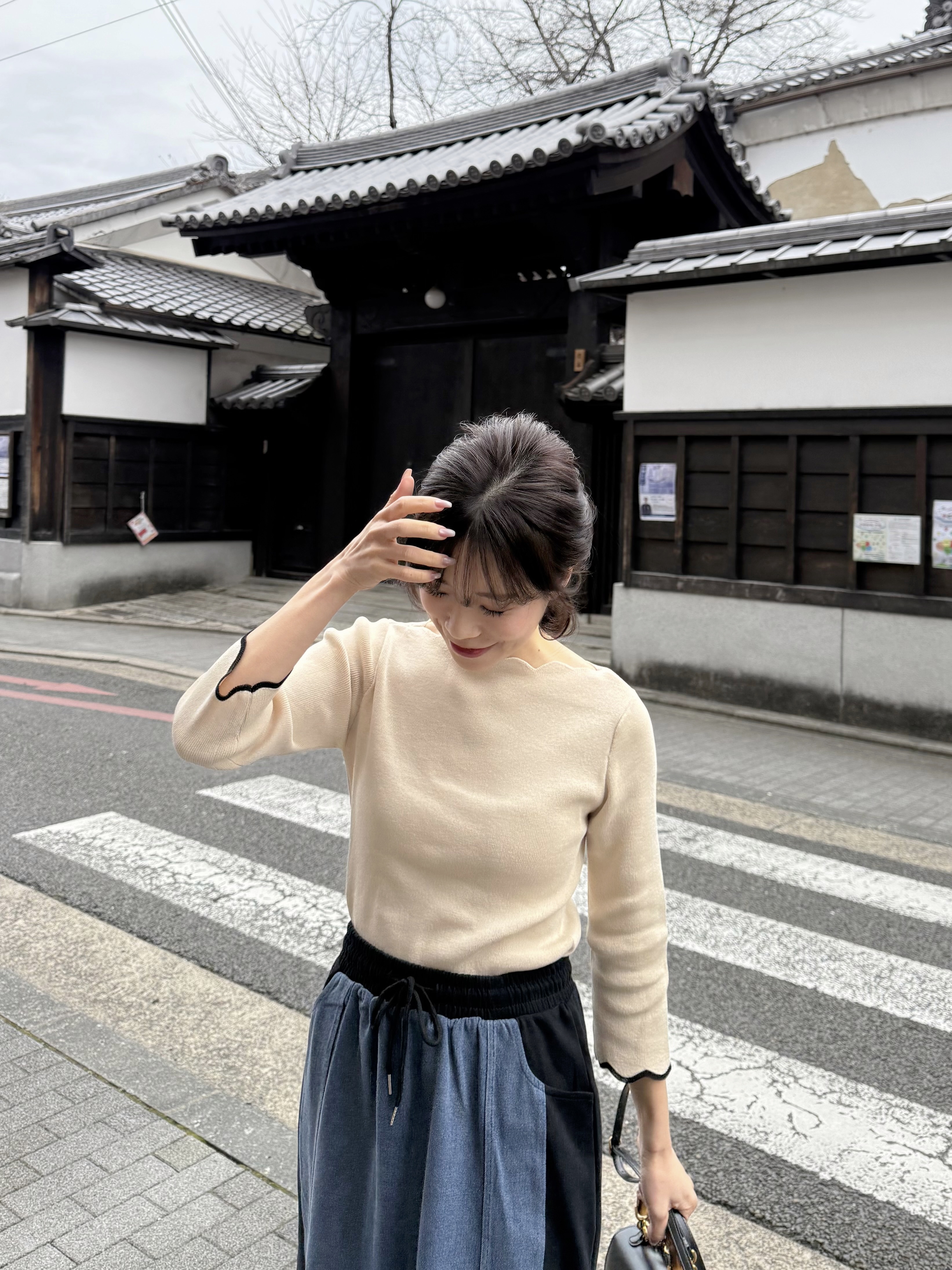 2色•拼色7分袖波浪邊針織上衣