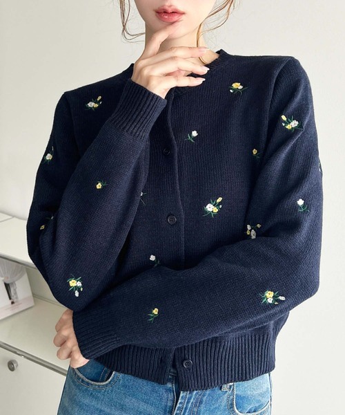 3色•M-L碼•花卉刺繡針織外套