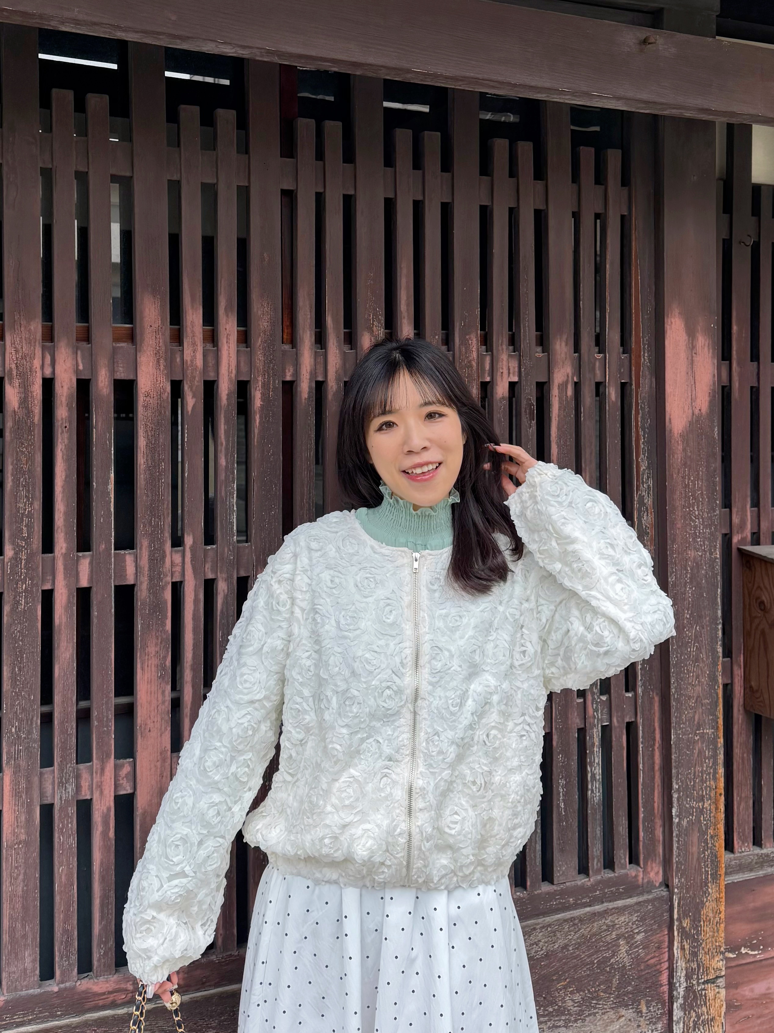 立體花花雪紡圓領拉鍊外套