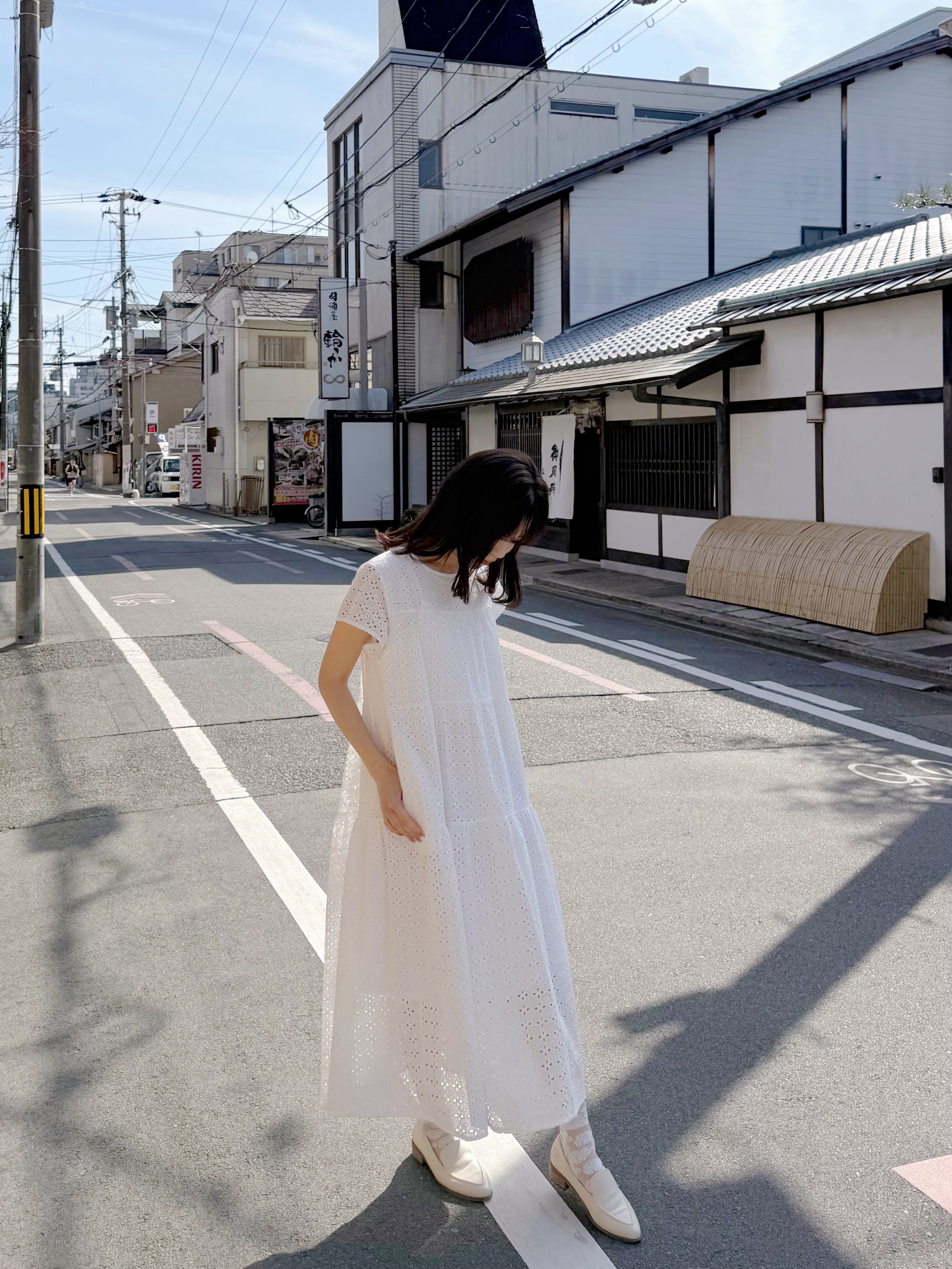 刺繡鏤空純綿短袖連身裙