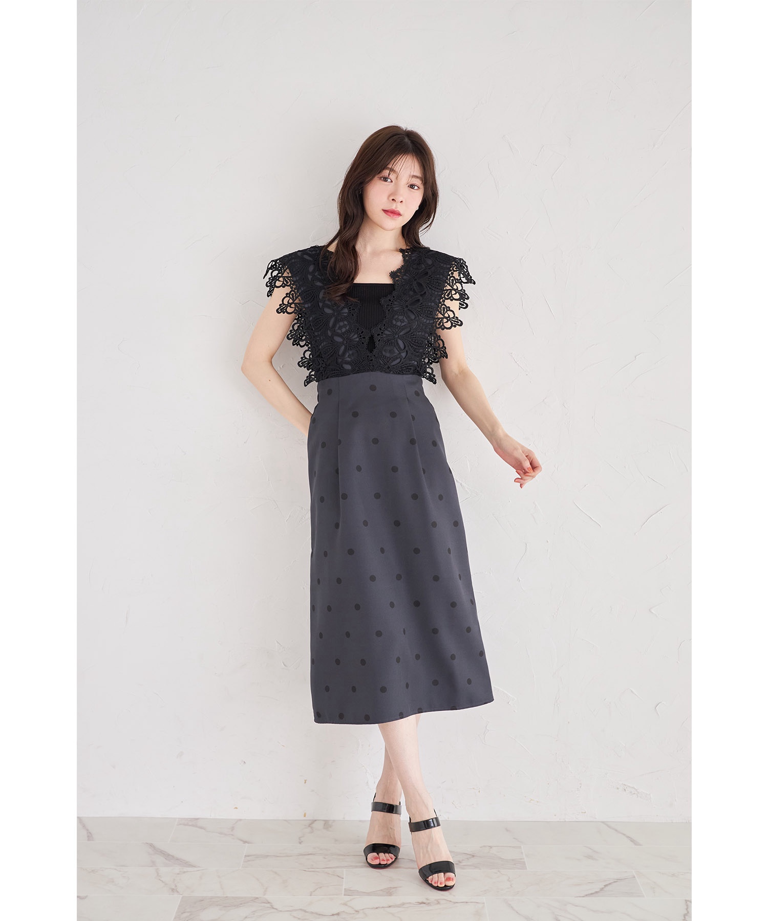 蕾絲波點背心連身裙