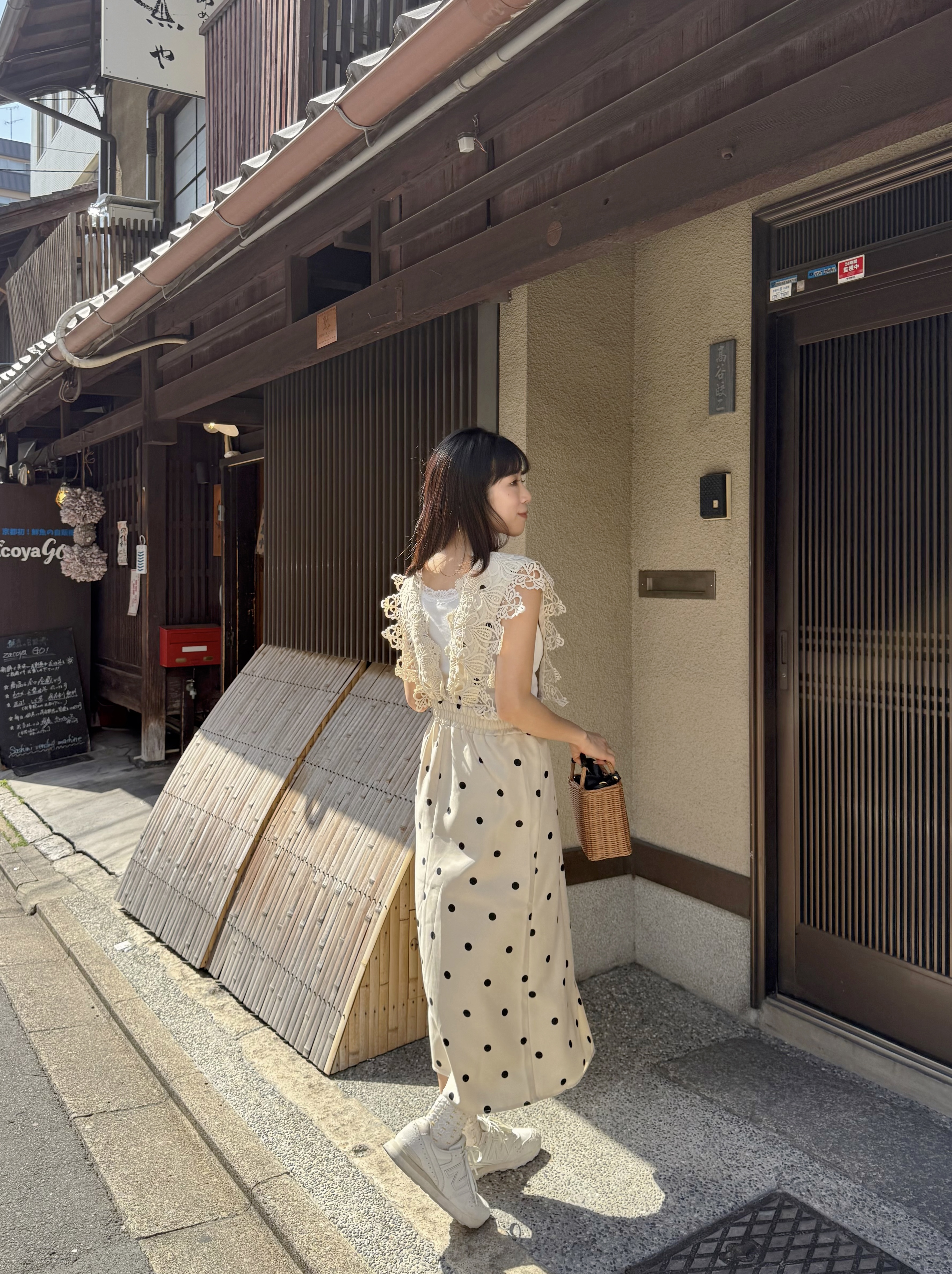 蕾絲波點背心連身裙