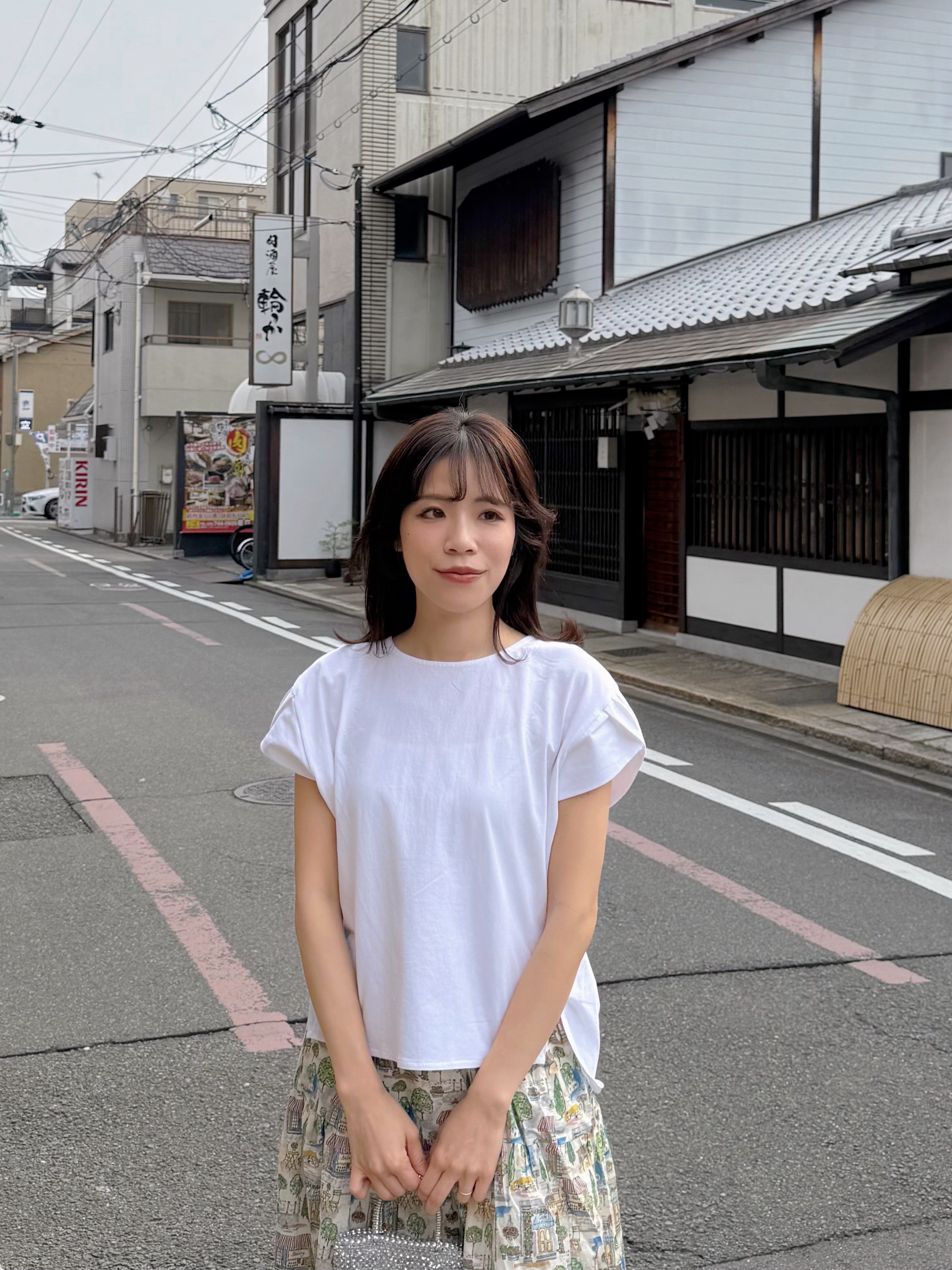 基礎款淨色花瓣手袖綿上衣