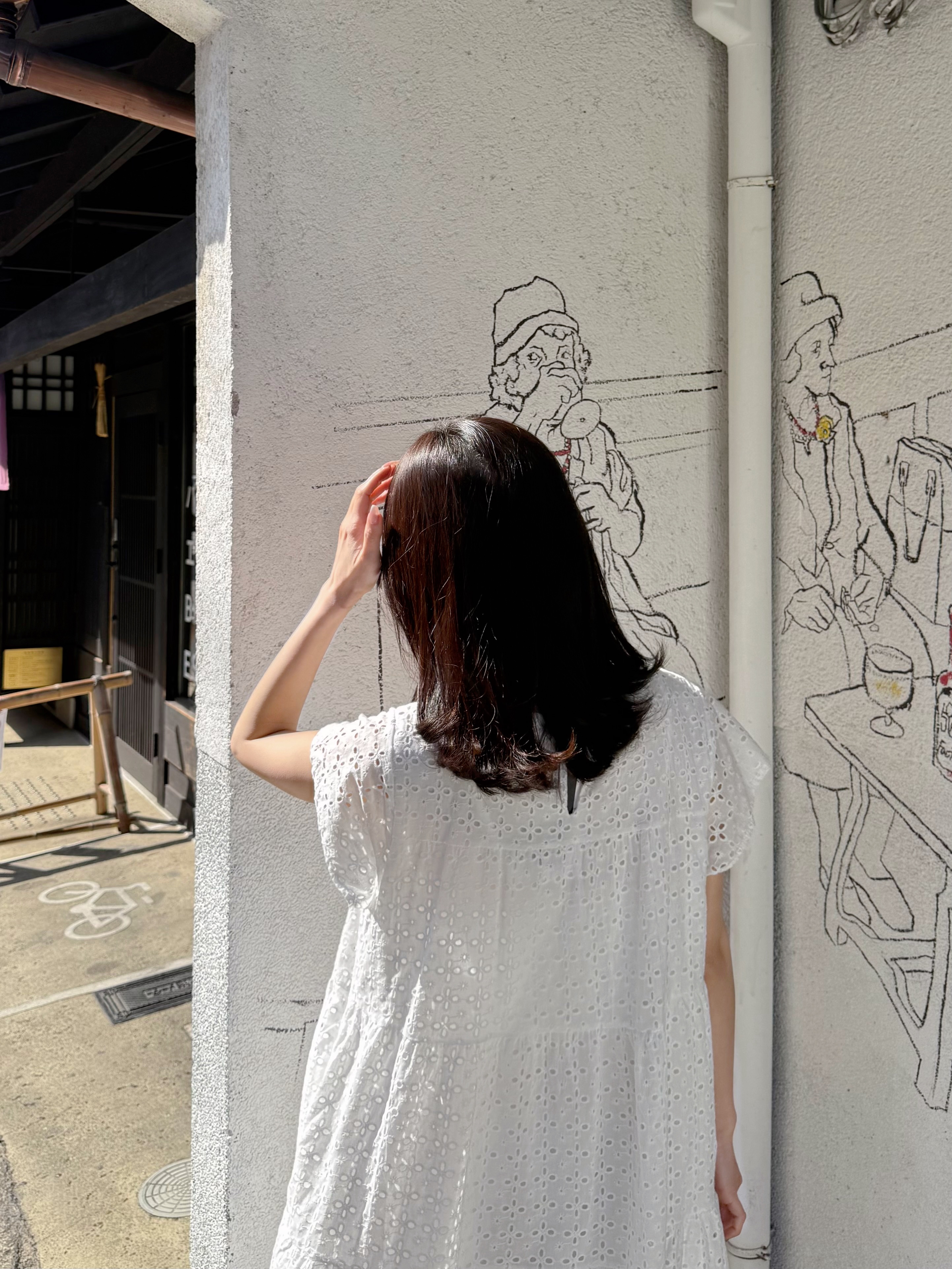 刺繡鏤空純綿短袖連身裙