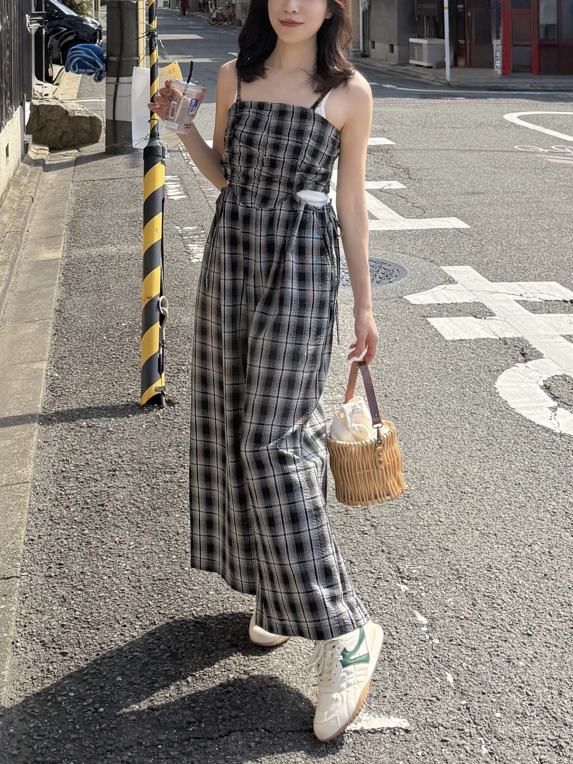 黑白格吊帶連身褲 + 髮圈套裝