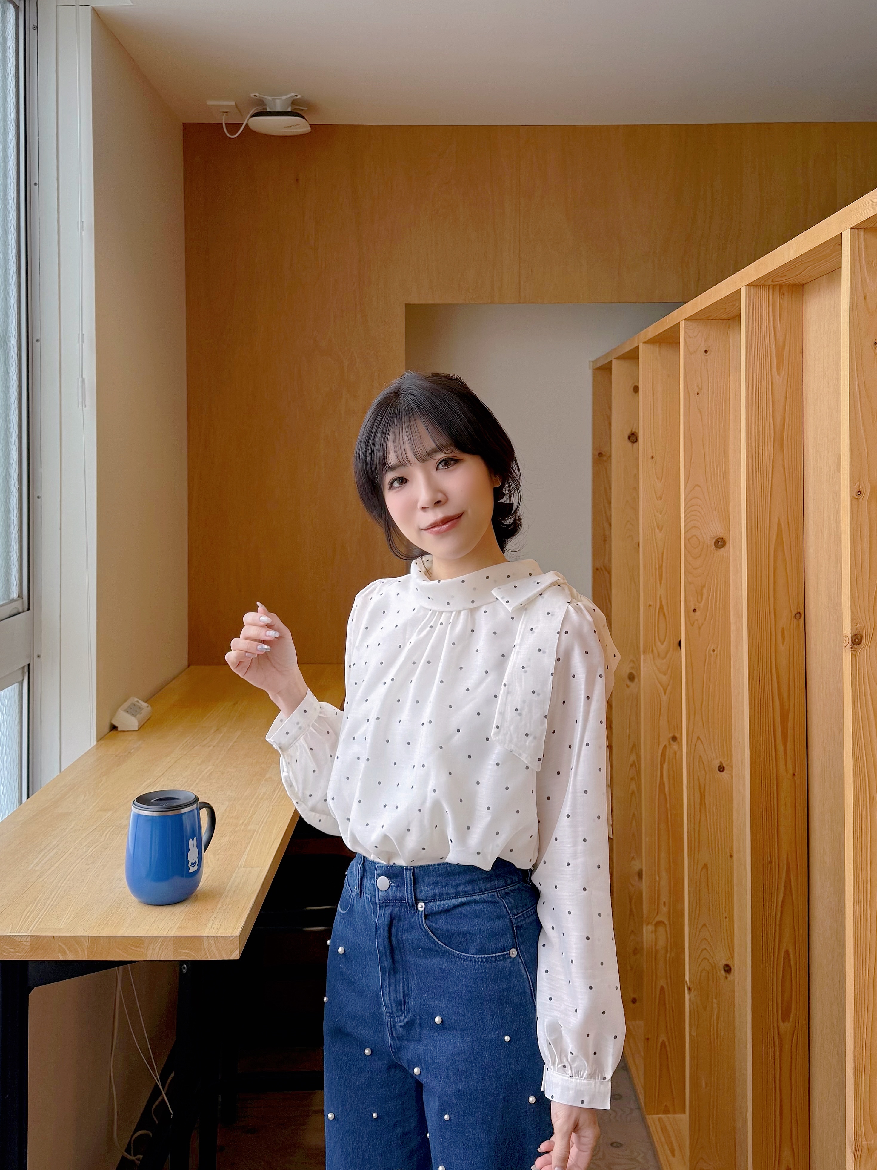 SpecialPrice•2色•光澤面側蝴蝶結領上衣