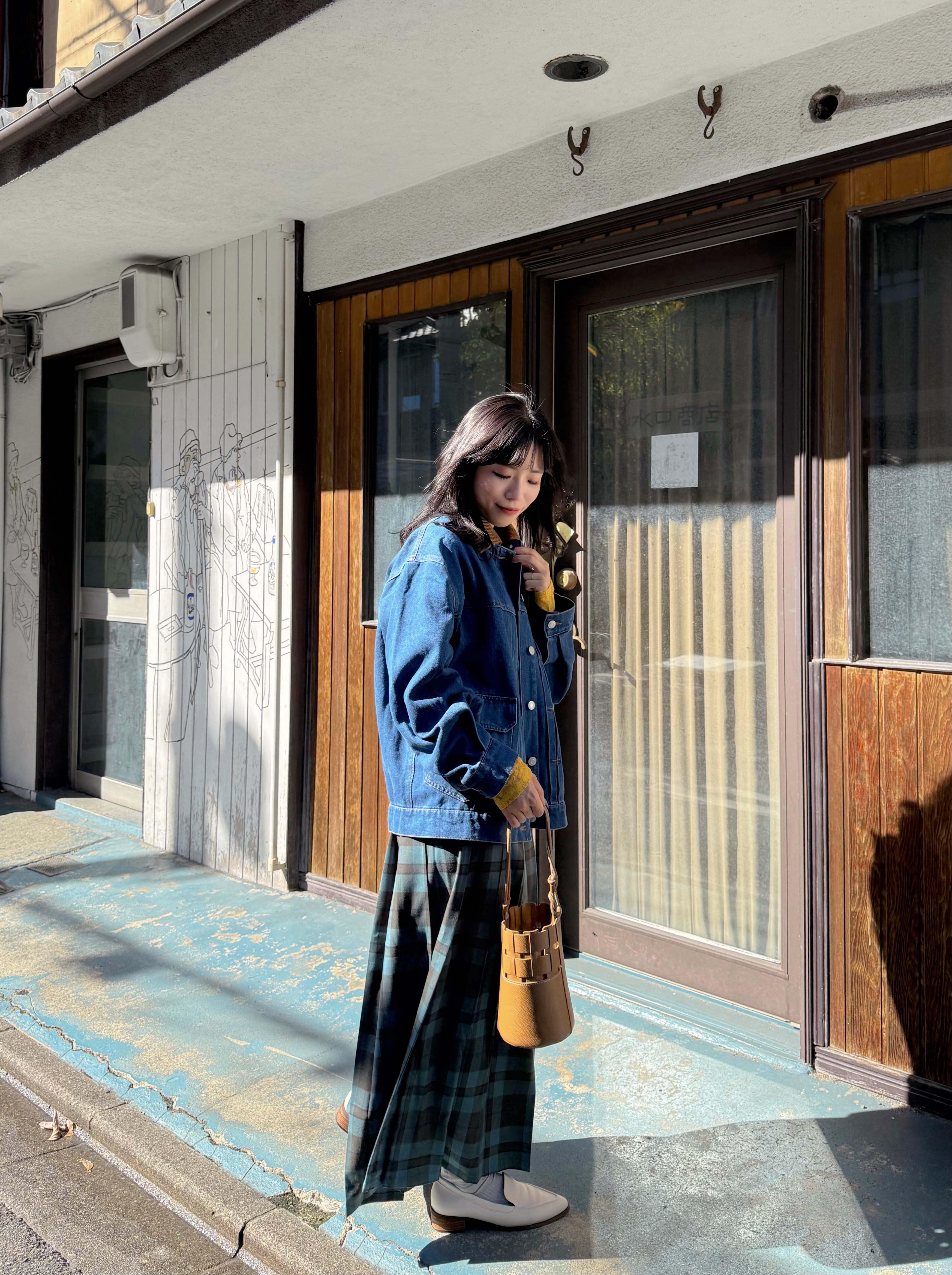 2色•燈芯絨拼色領寬鬆牛仔外套 (領位可拆)