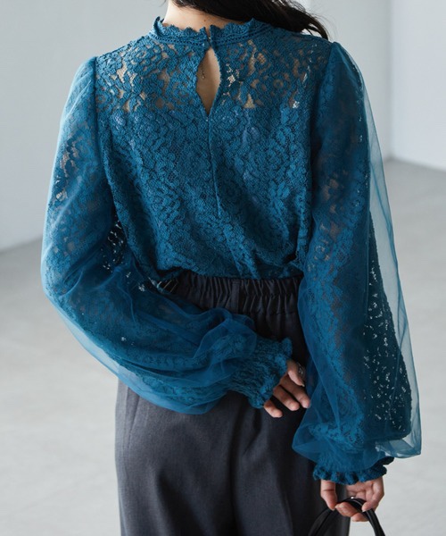 紗紗泡泡袖蕾絲上衣