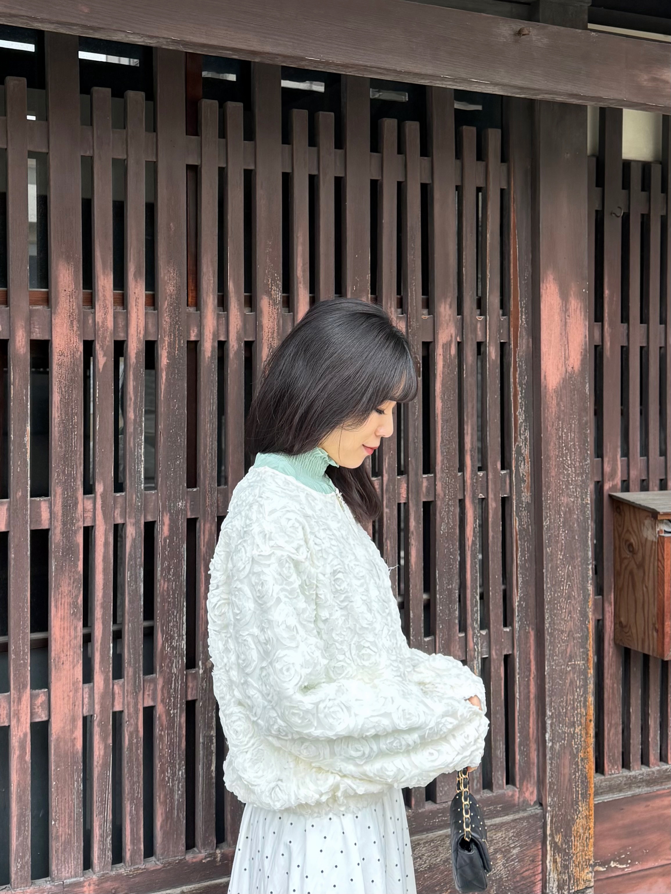 立體花花雪紡圓領拉鍊外套