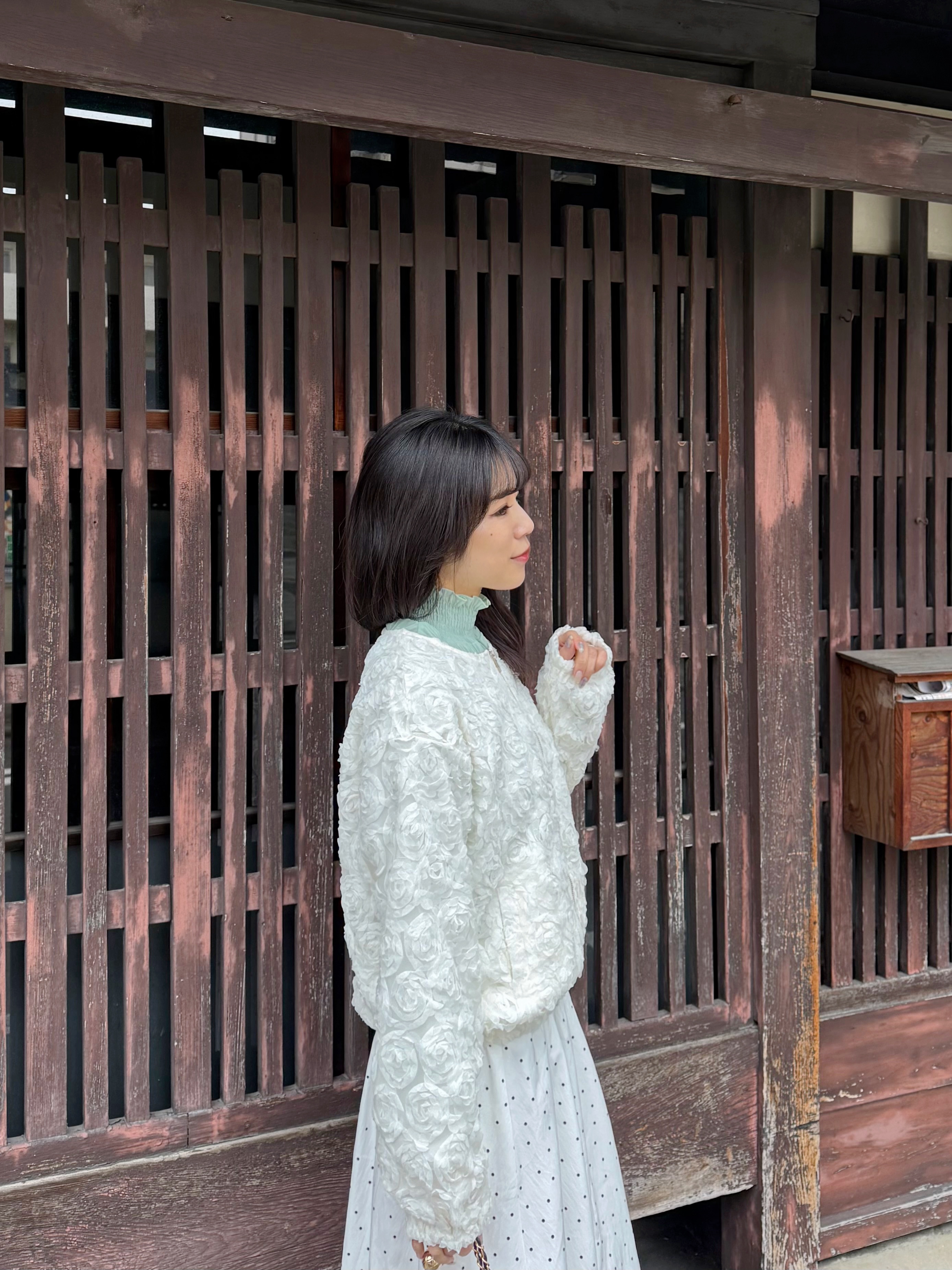 立體花花雪紡圓領拉鍊外套