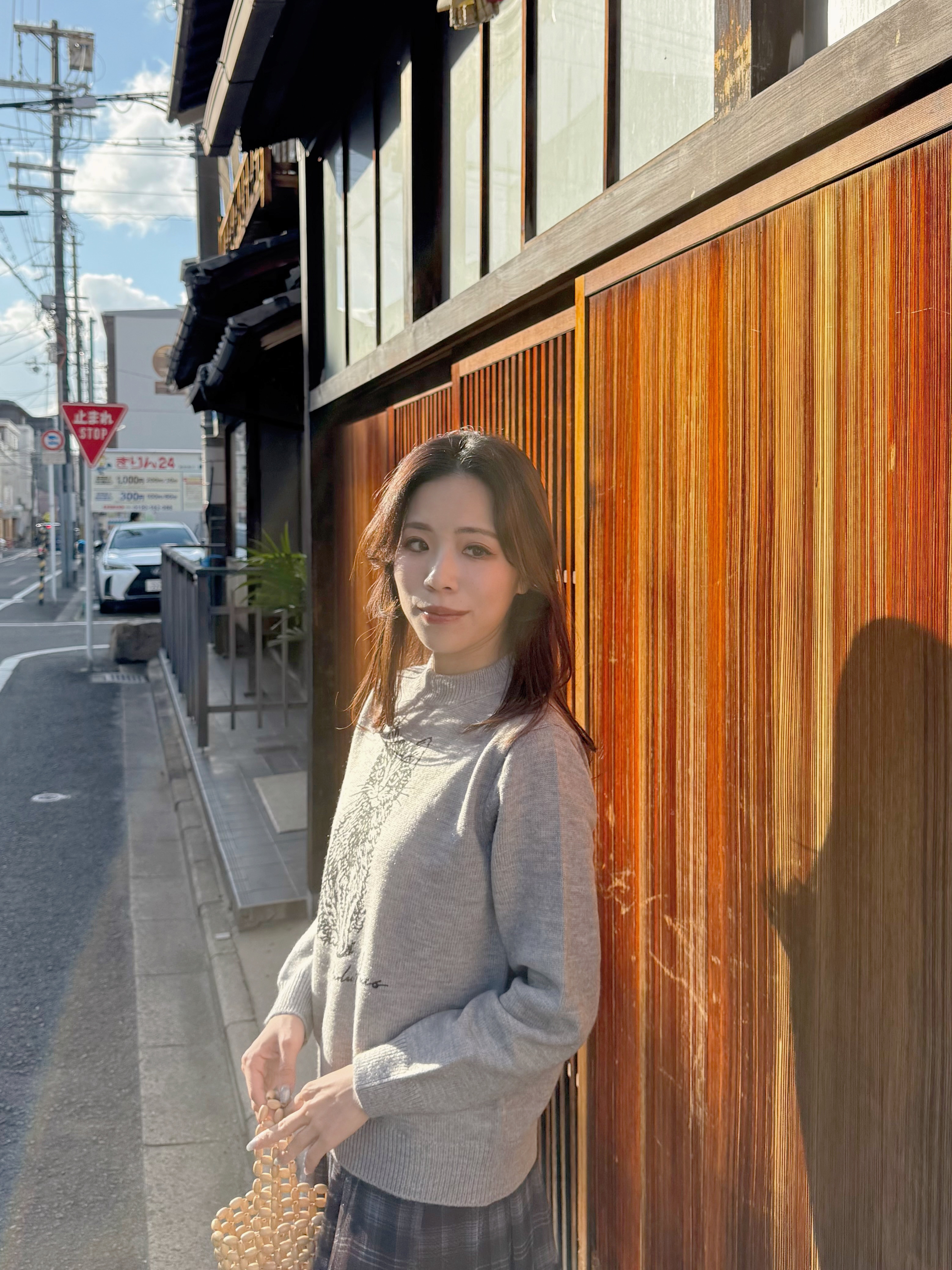 貓貓針織上衣