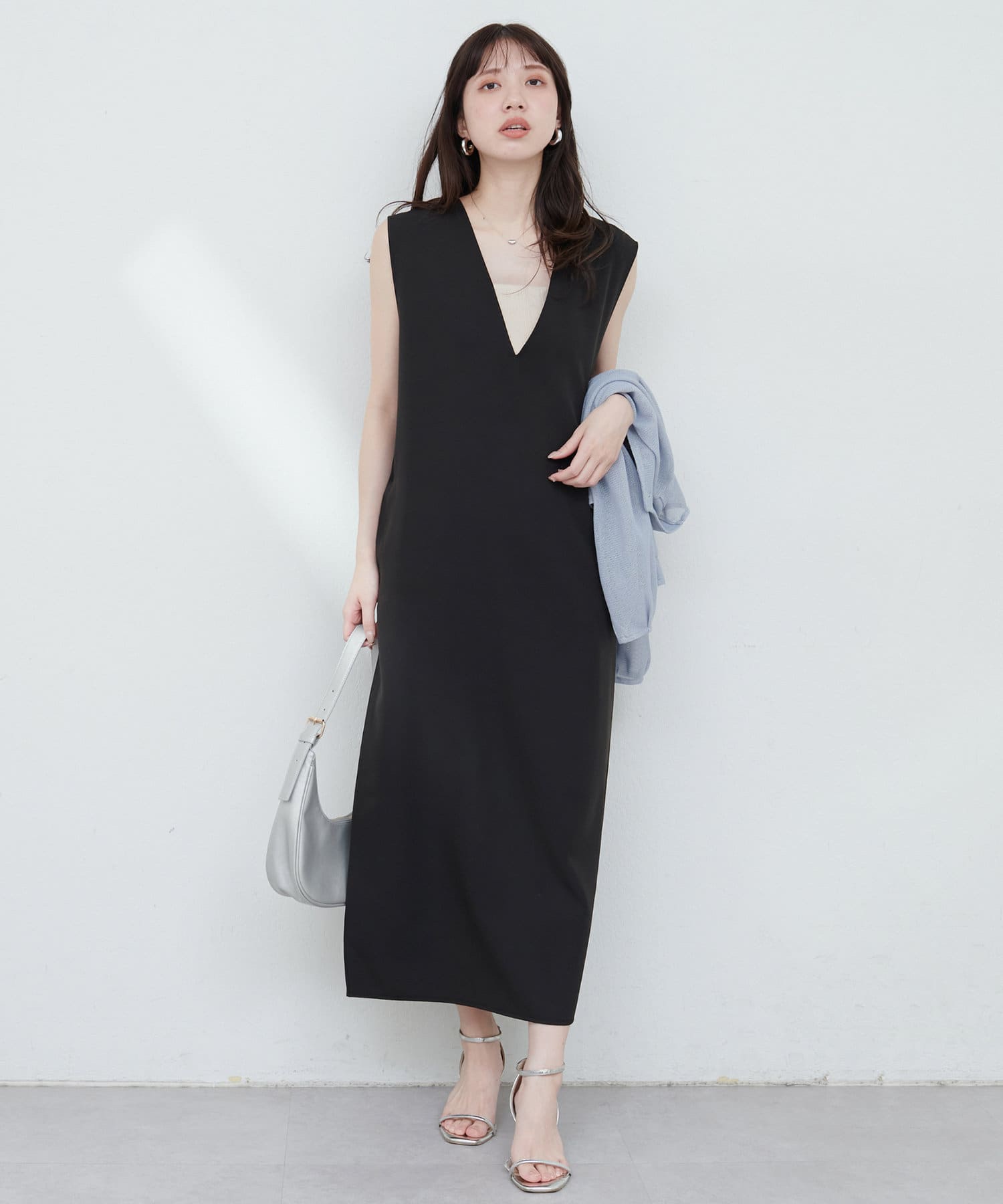 V領有袋雪紡背心連身裙