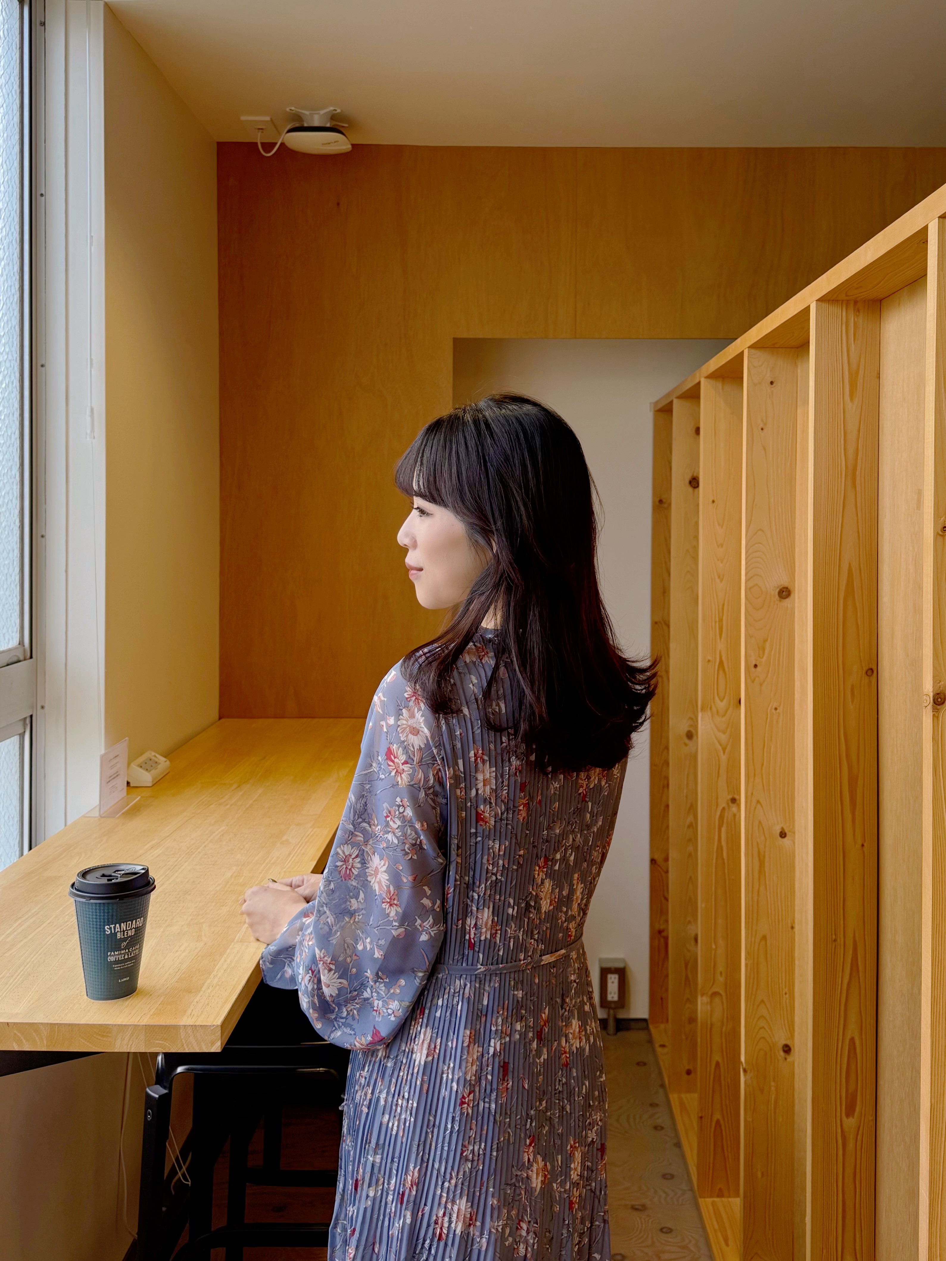 百褶印花雪紡蝴蝶結腰帶連身裙